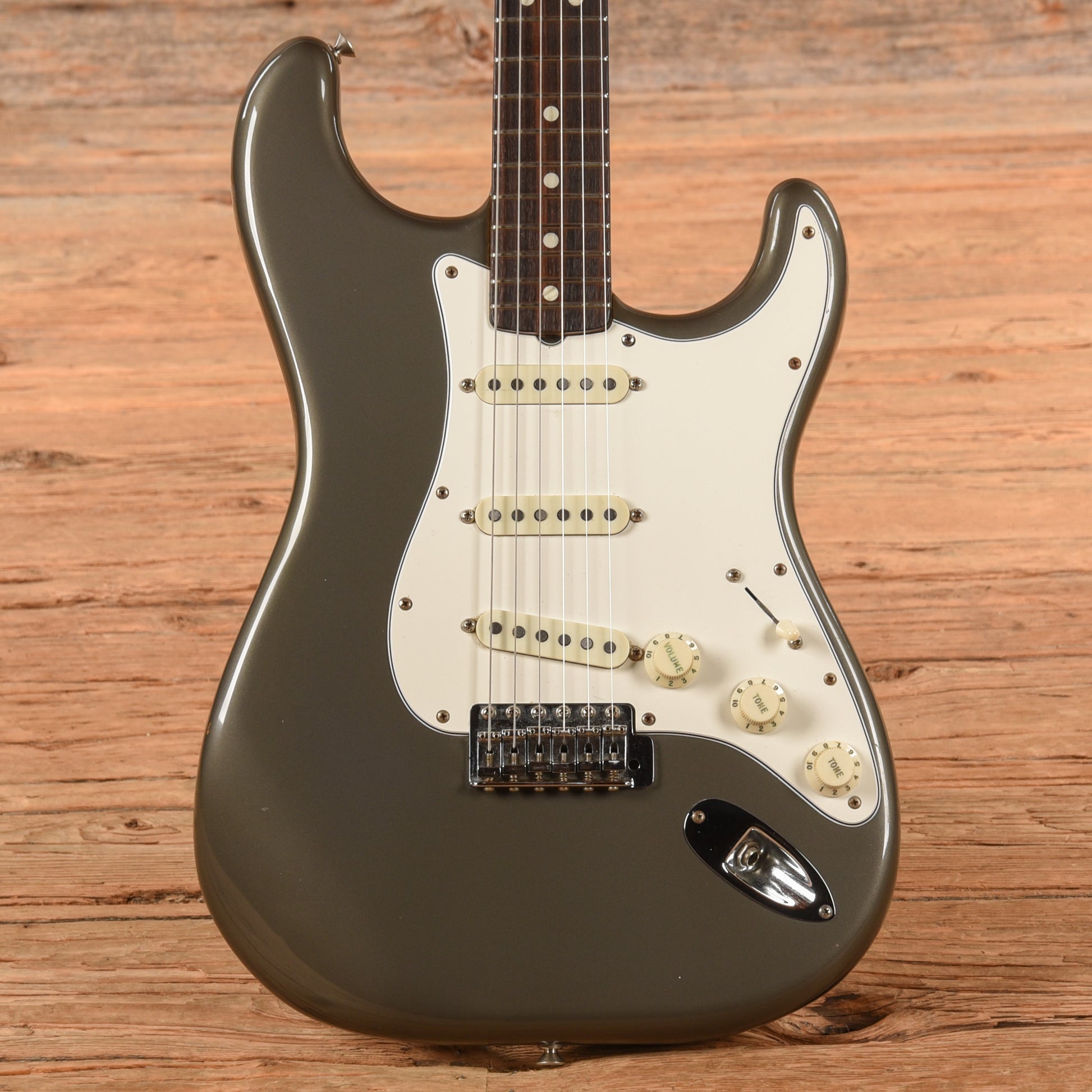 Fender Stratocaster Pewter 1982 Electric Guitars / Solid Body