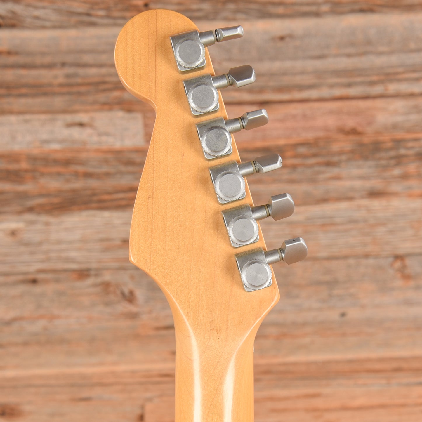 Fender Stratocaster Plus 3-Color Sunburst 1999 Electric Guitars / Solid Body
