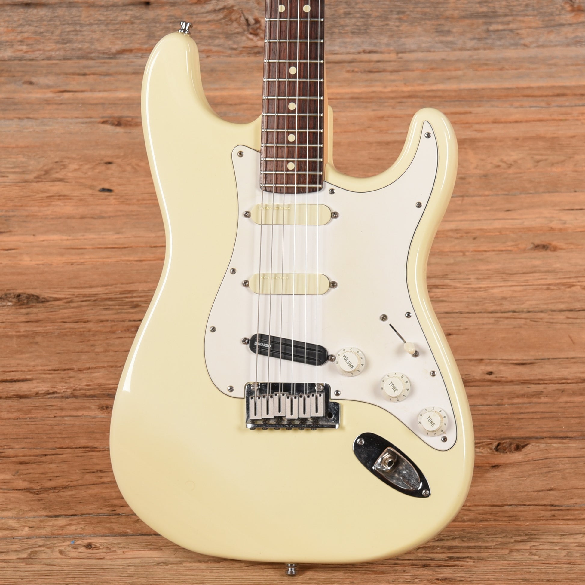 Fender Stratocaster Plus Arctic White 1993 Electric Guitars / Solid Body