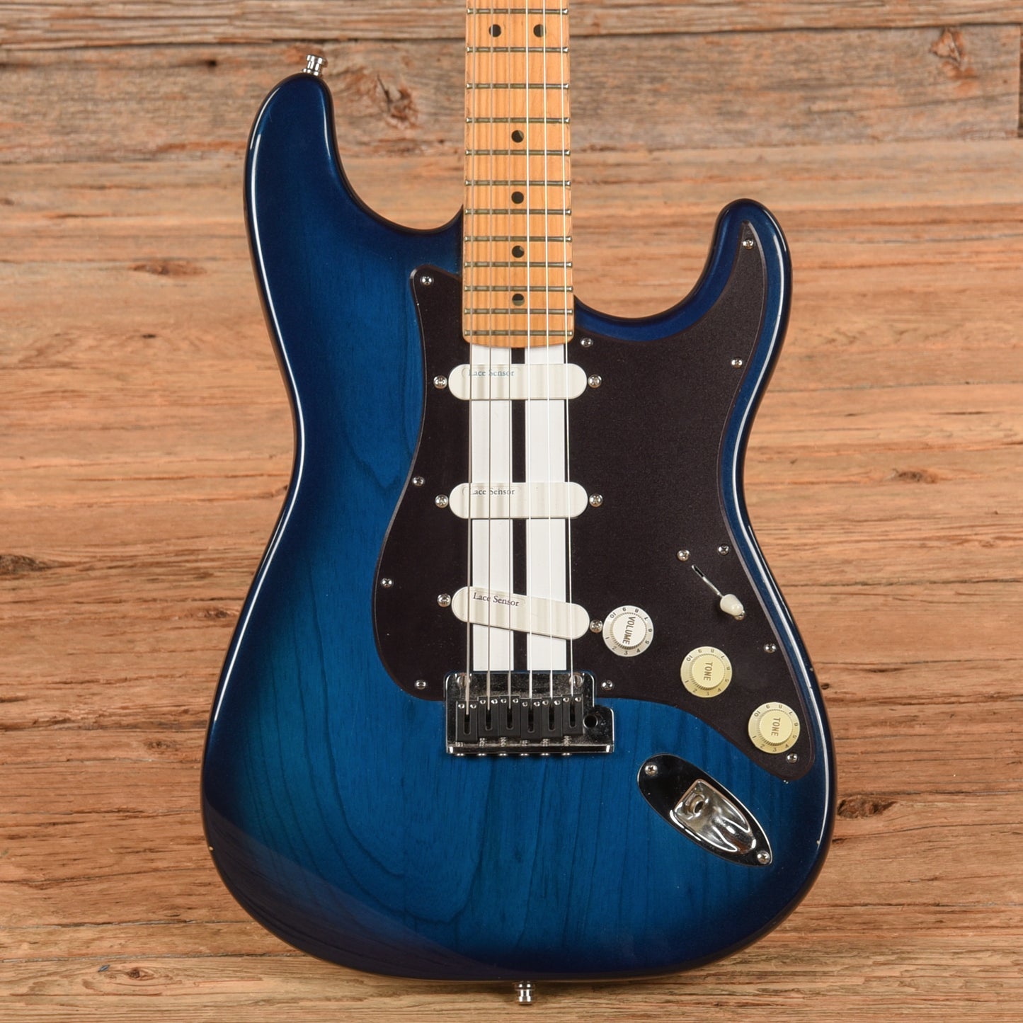 Fender Stratocaster Plus Blue Frost 1992 Electric Guitars / Solid Body