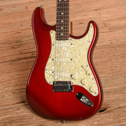 Fender Stratocaster Plus Crimson Burst 1996 Electric Guitars / Solid Body