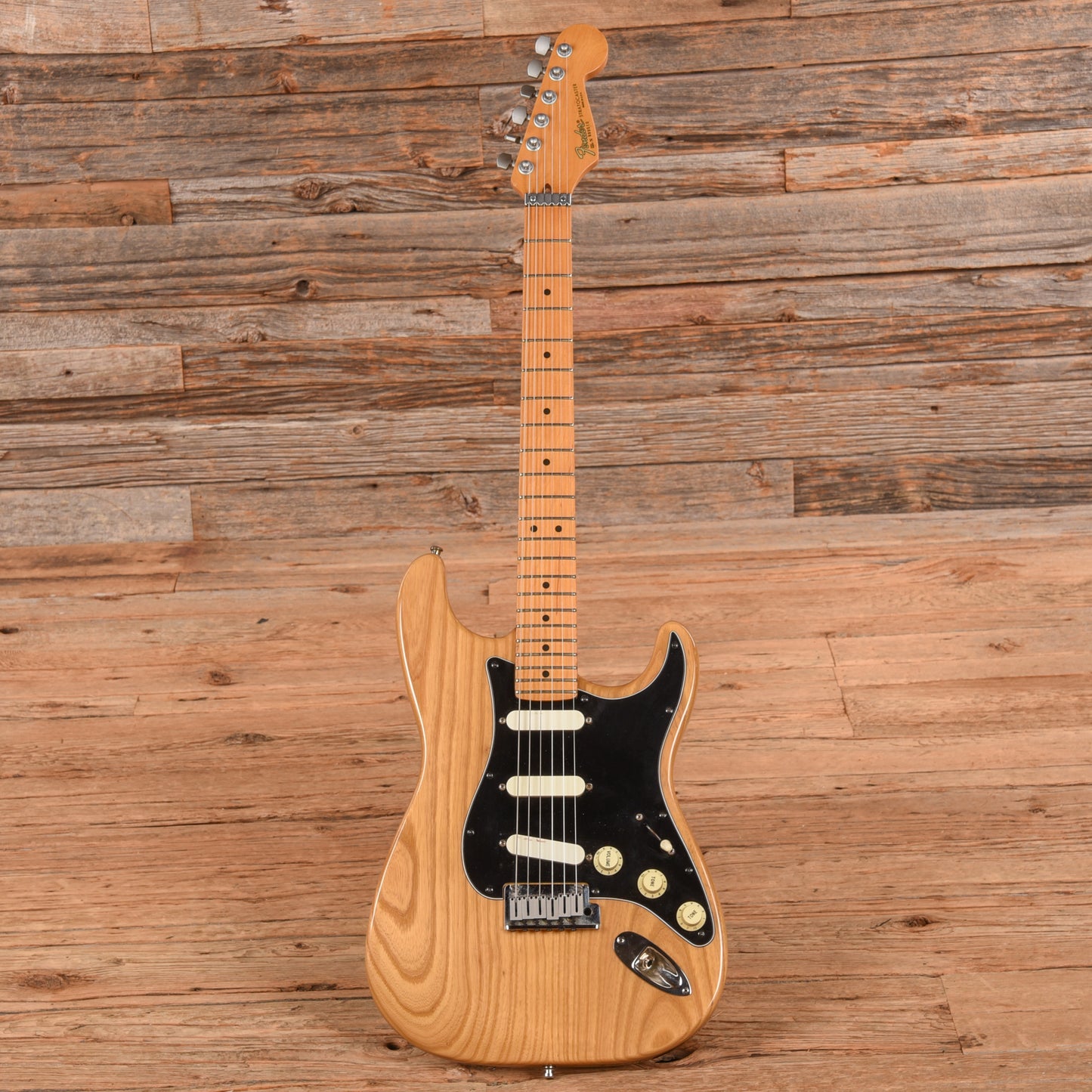 Fender Stratocaster Plus Natural 1999 Electric Guitars / Solid Body