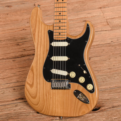 Fender Stratocaster Plus Natural 1999 Electric Guitars / Solid Body