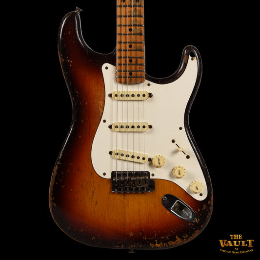 Fender Stratocaster Sunburst 1958 Electric Guitars / Solid Body