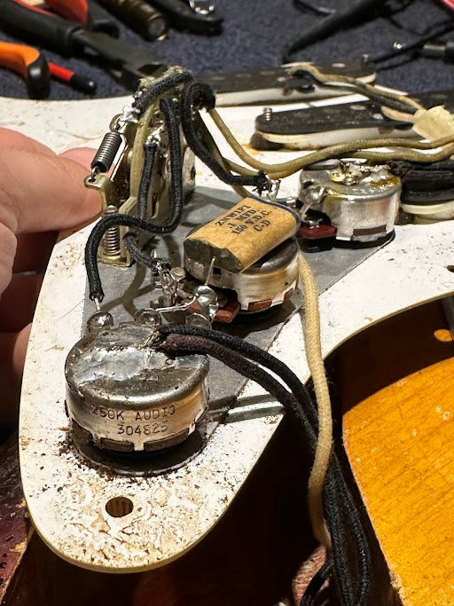 Fender Stratocaster Sunburst 1958 Electric Guitars / Solid Body