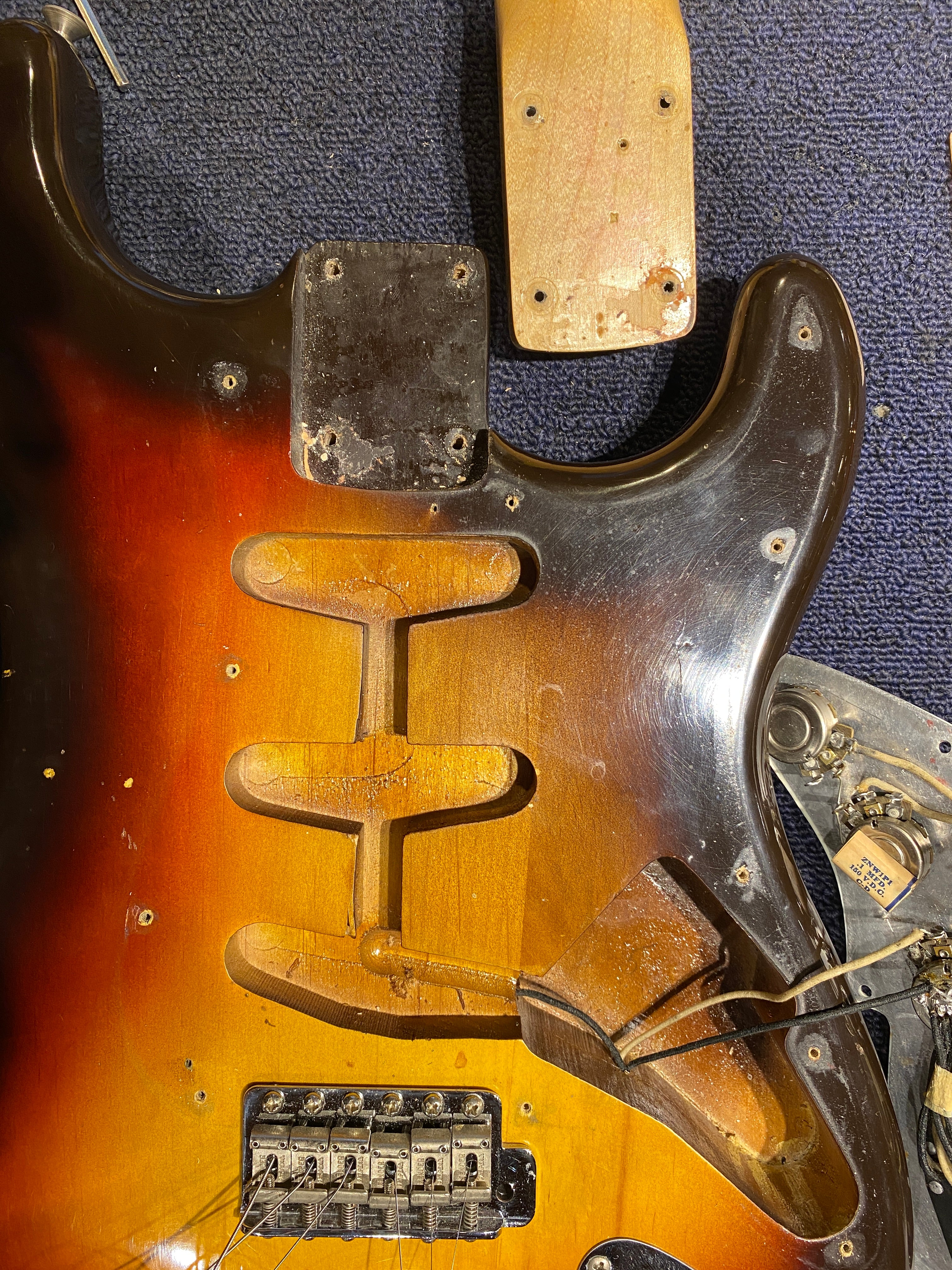 Fender Stratocaster Sunburst 1960 Electric Guitars / Solid Body