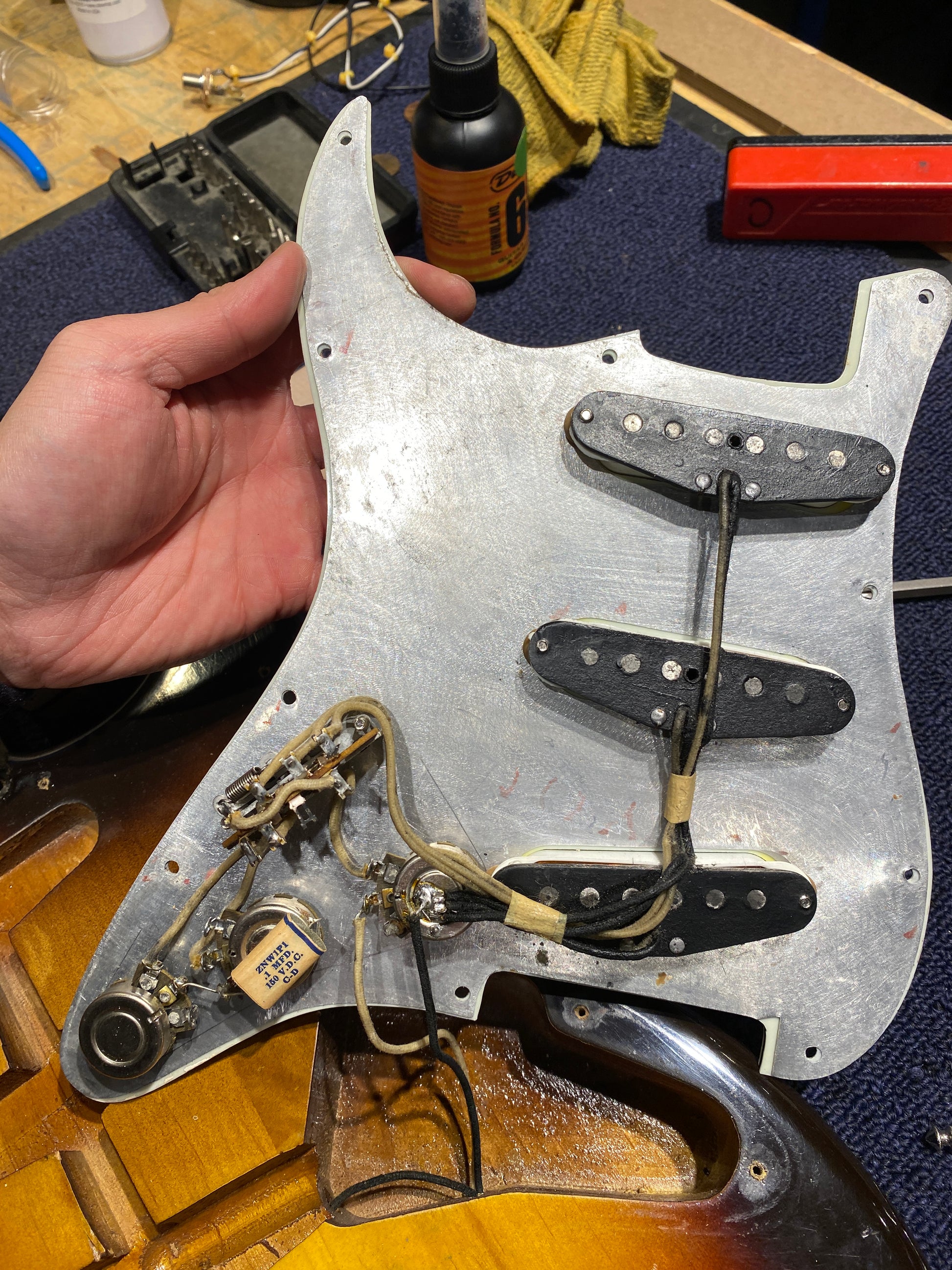 Fender Stratocaster Sunburst 1960 Electric Guitars / Solid Body