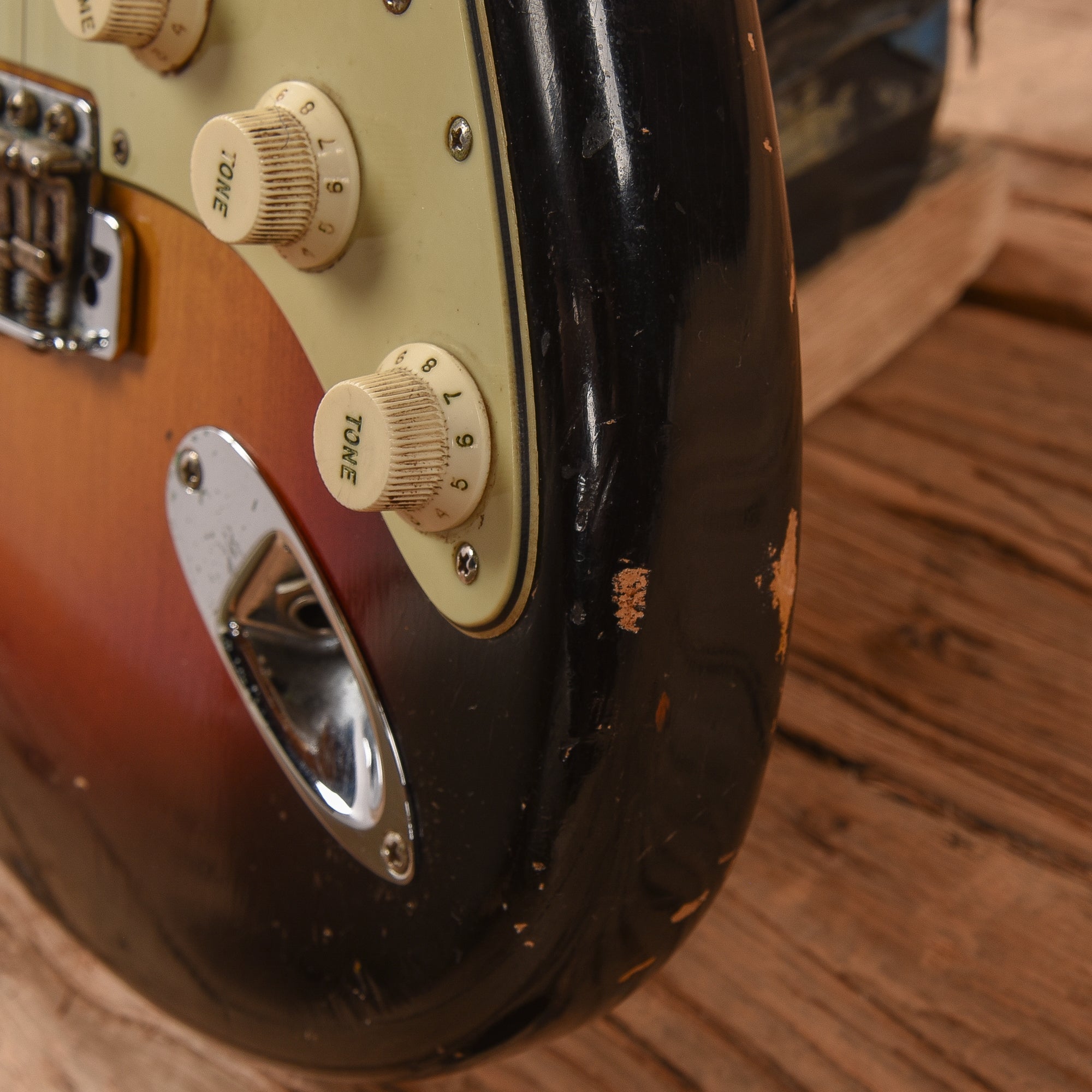 Fender Stratocaster Sunburst 1961 Electric Guitars / Solid Body