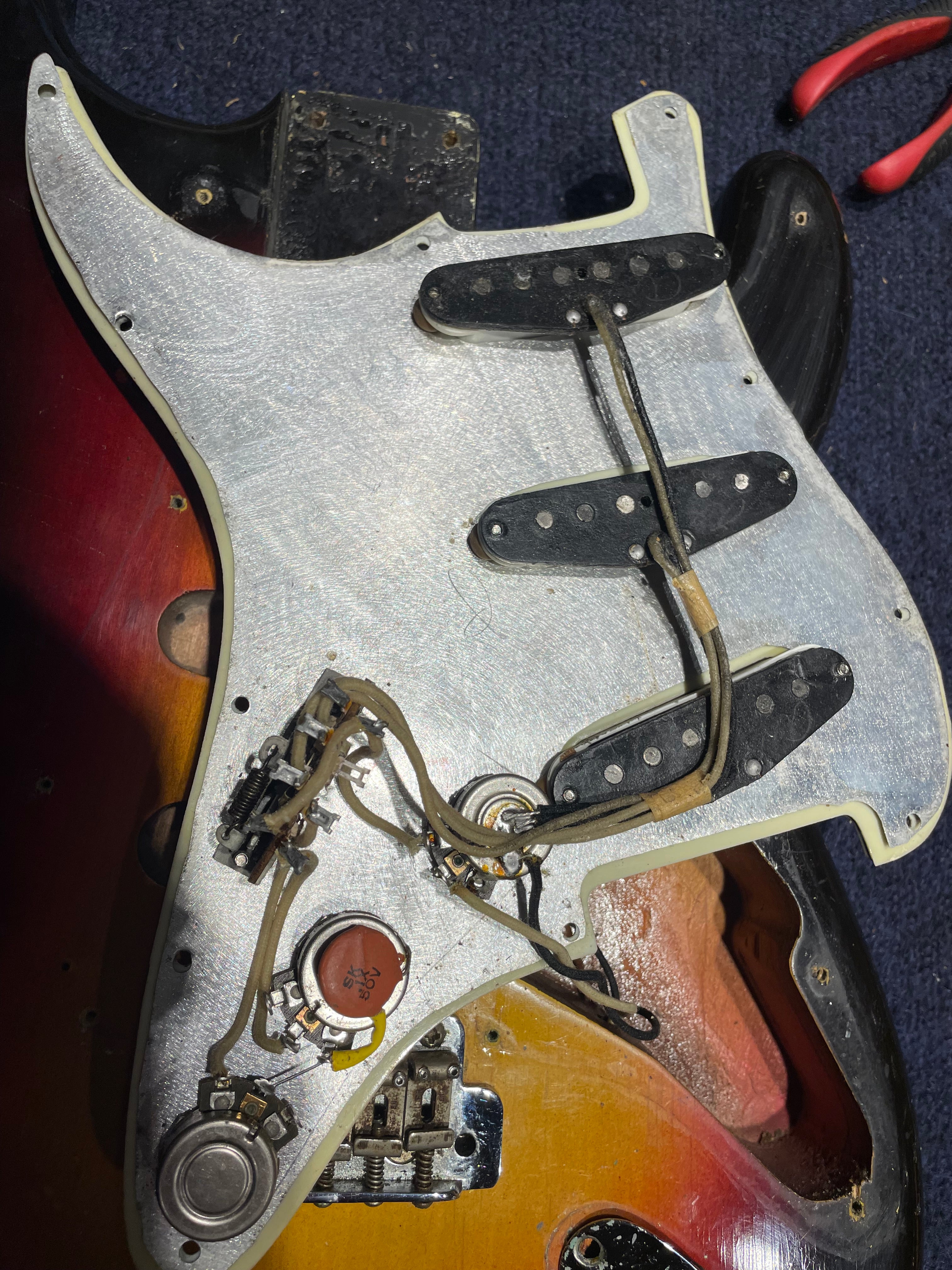 Fender Stratocaster Sunburst 1961 Electric Guitars / Solid Body