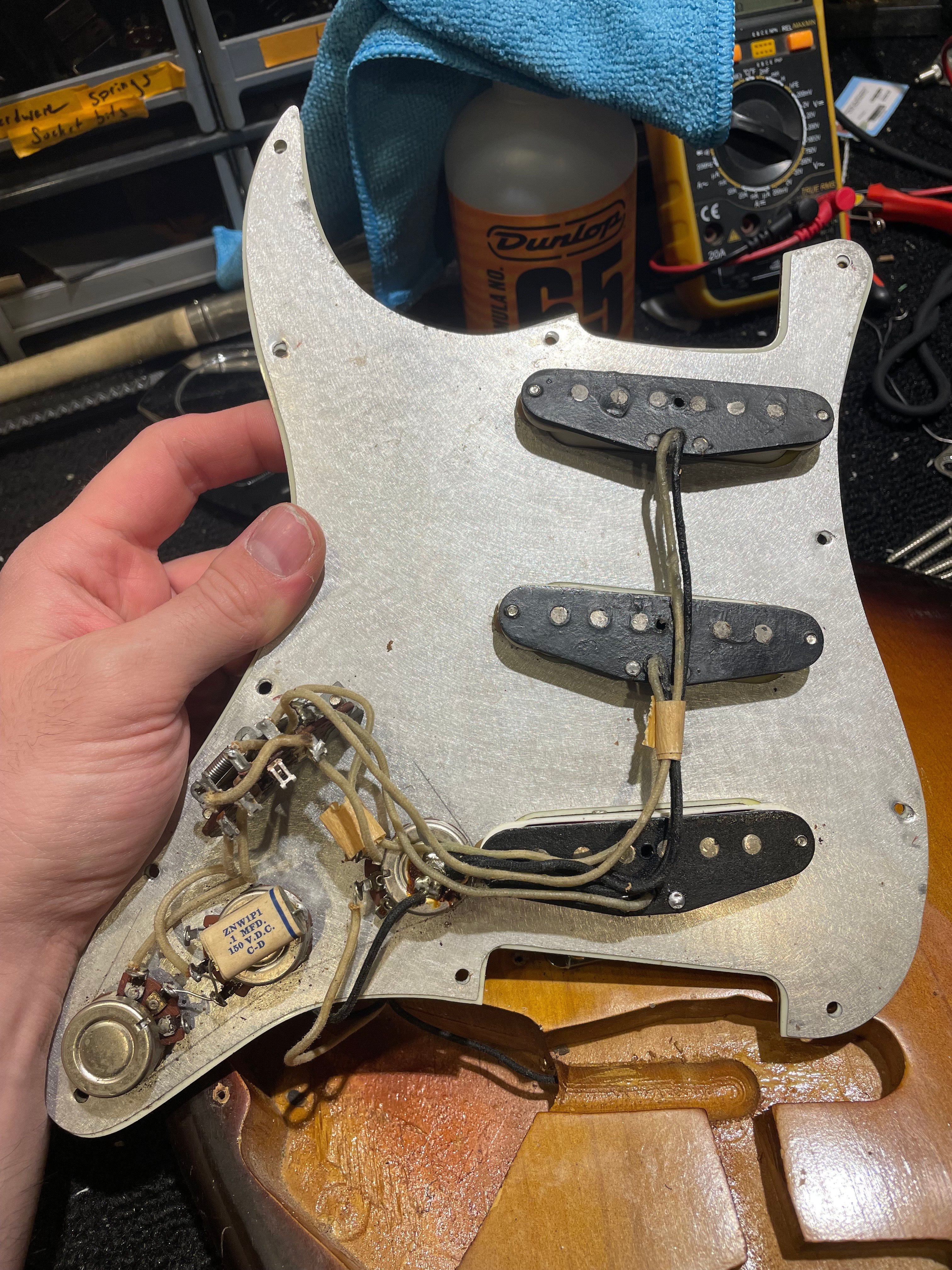 Fender Stratocaster Sunburst 1961 Electric Guitars / Solid Body