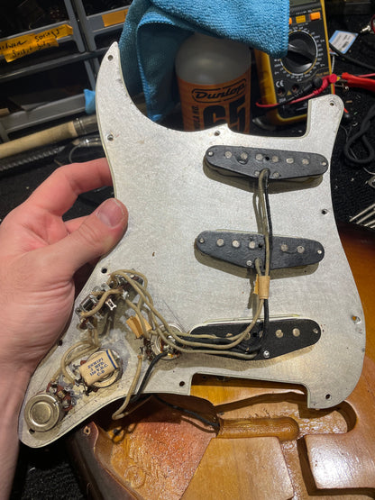 Fender Stratocaster Sunburst 1961 Electric Guitars / Solid Body