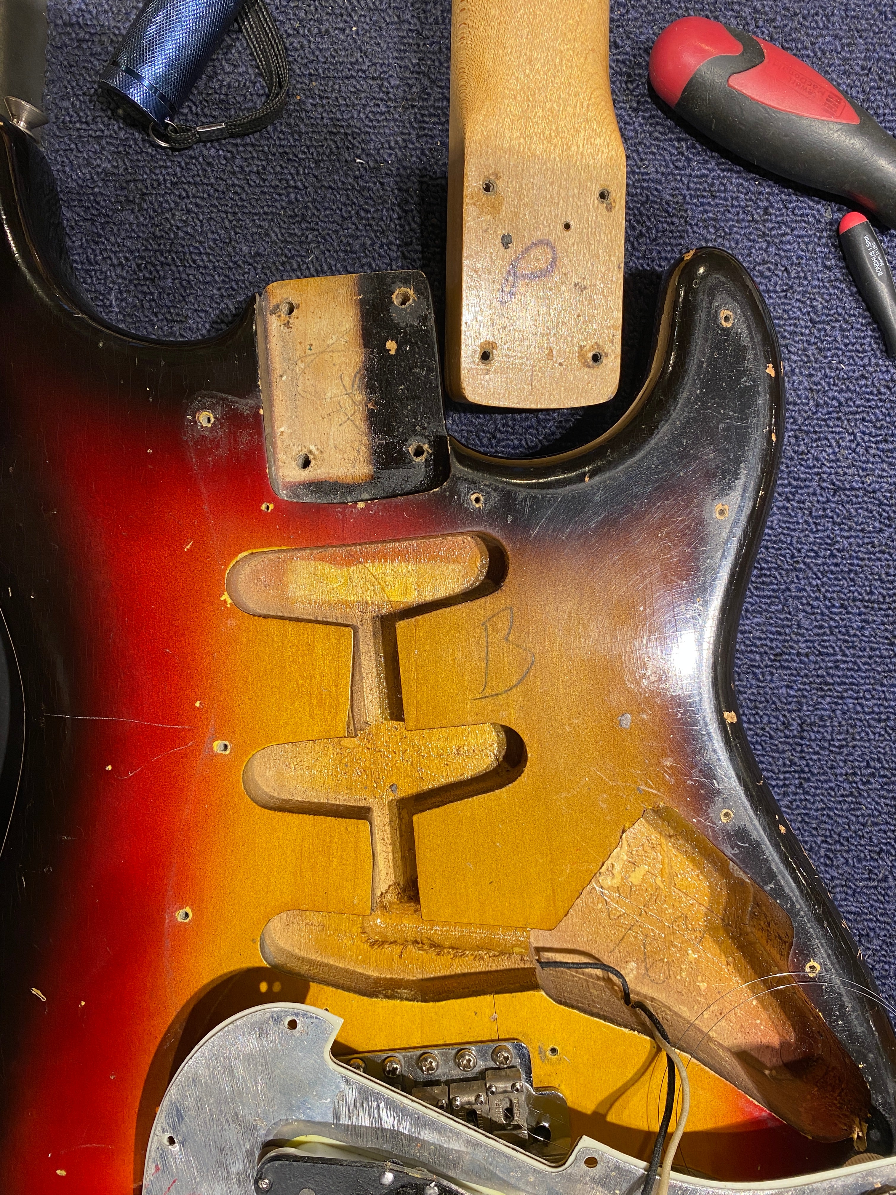 Fender Stratocaster Sunburst 1963 Electric Guitars / Solid Body