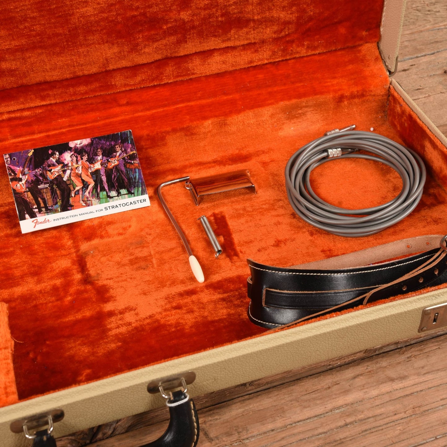 Fender Stratocaster Sunburst 1963 Electric Guitars / Solid Body