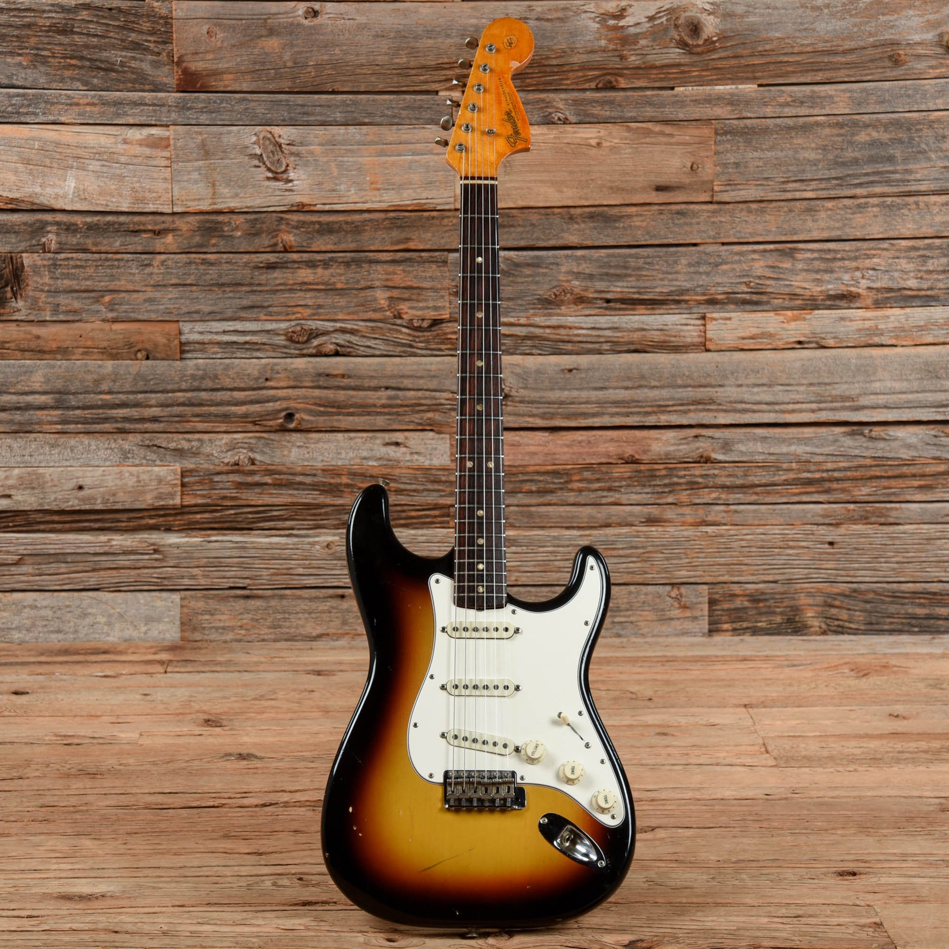 Fender Stratocaster Sunburst 1966 Electric Guitars / Solid Body