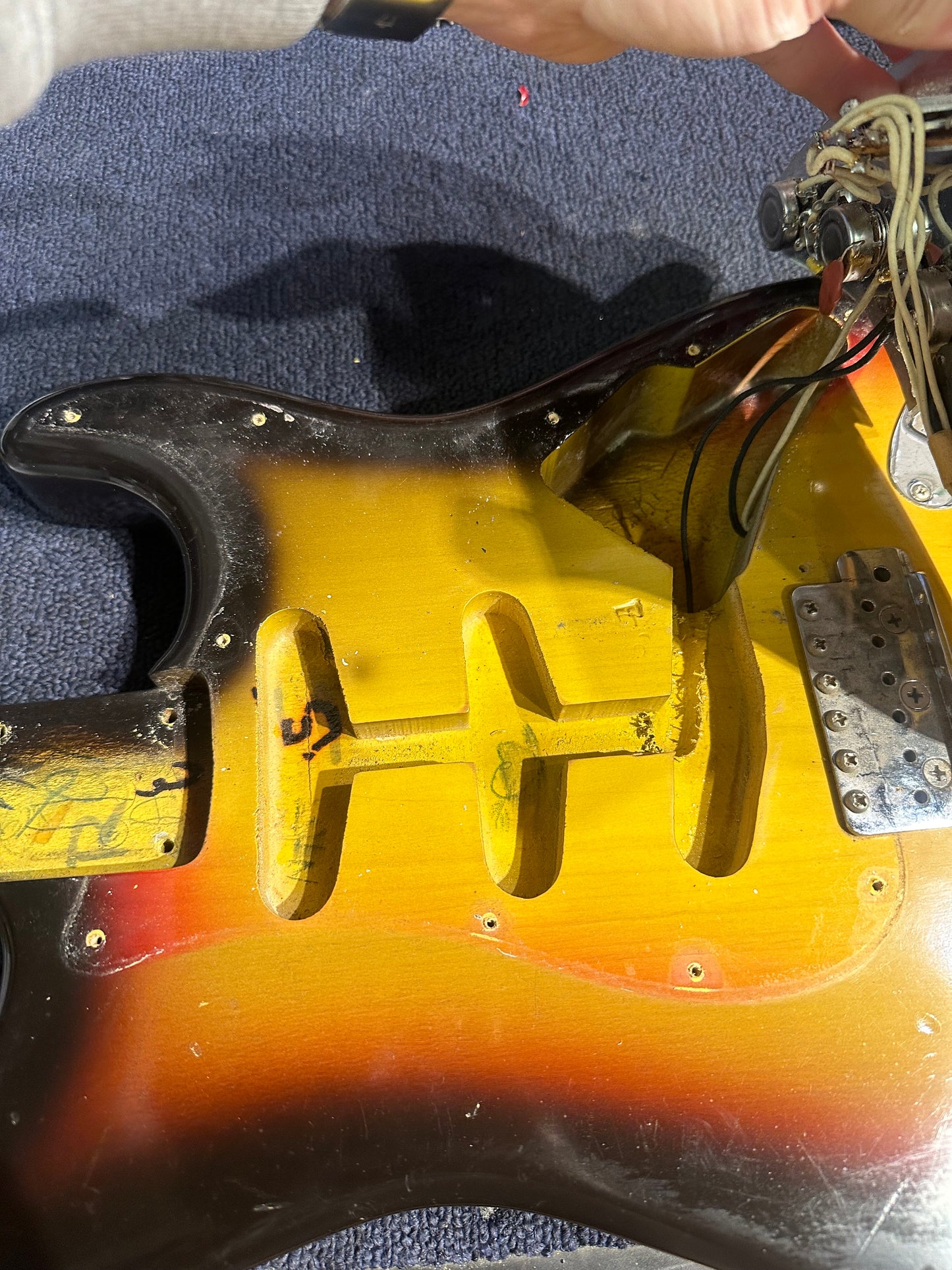 Fender Stratocaster Sunburst 1966 Electric Guitars / Solid Body