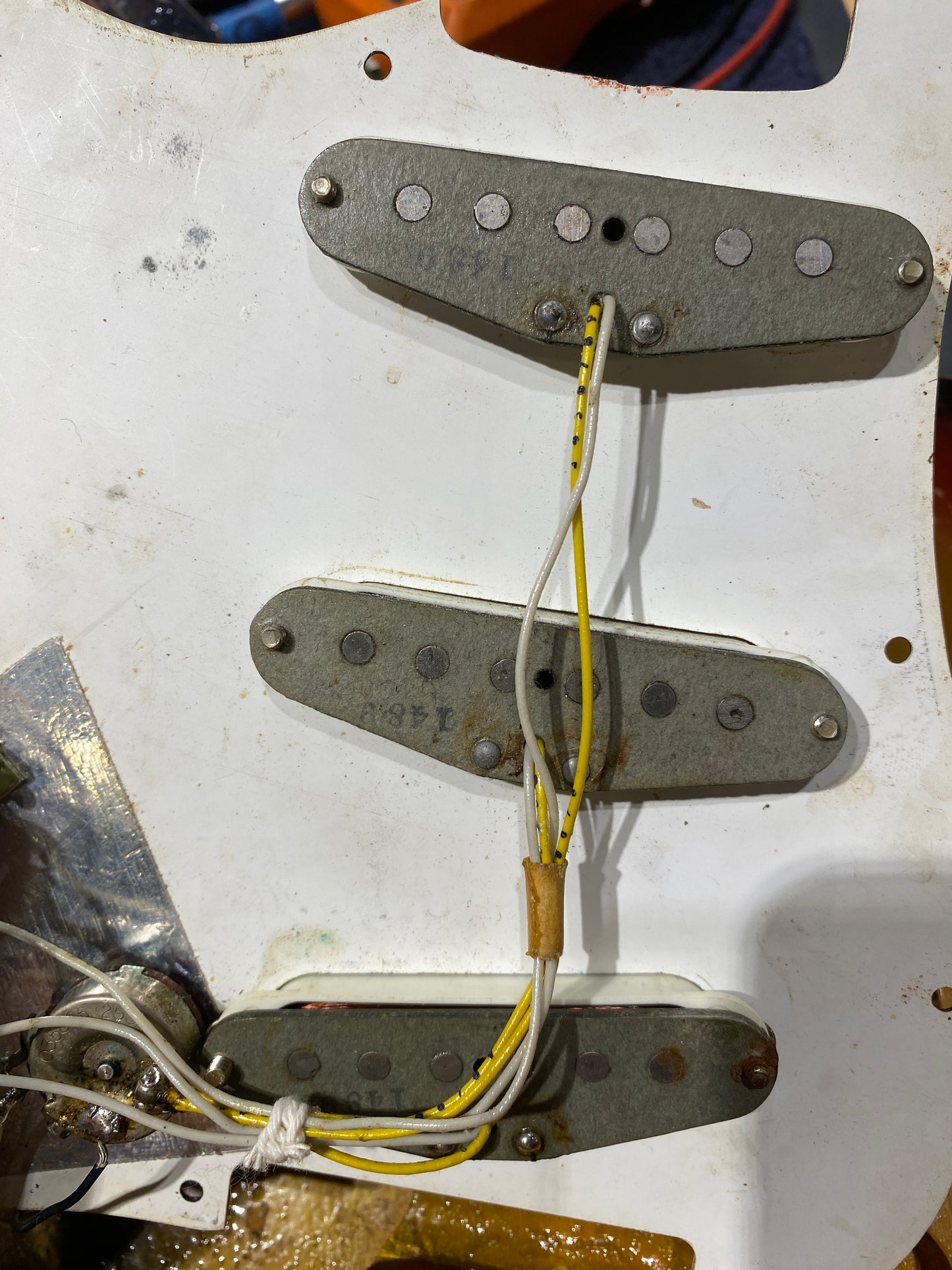 Fender Stratocaster Sunburst 1969 Electric Guitars / Solid Body