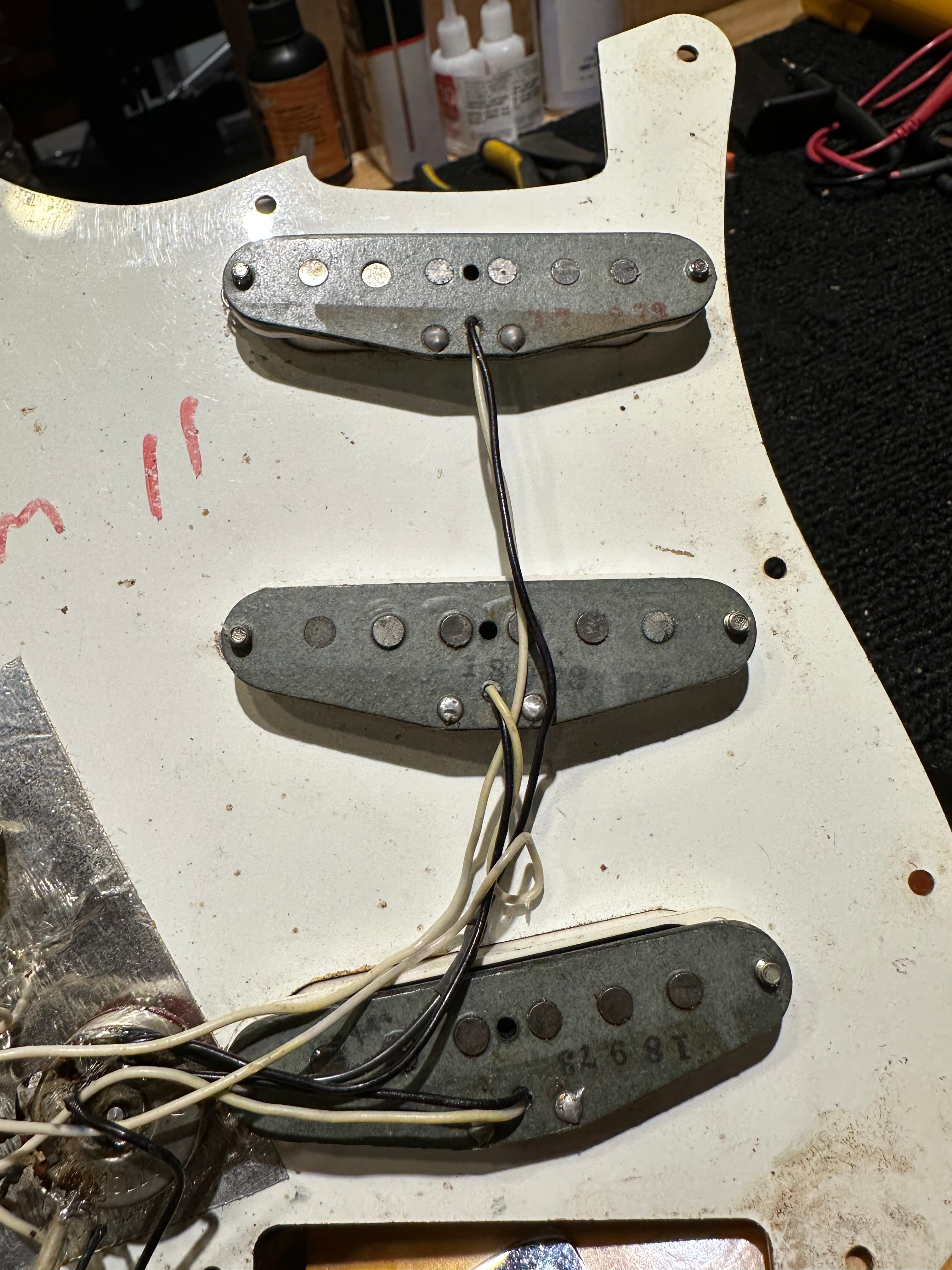 Fender Stratocaster Sunburst 1973 Electric Guitars / Solid Body