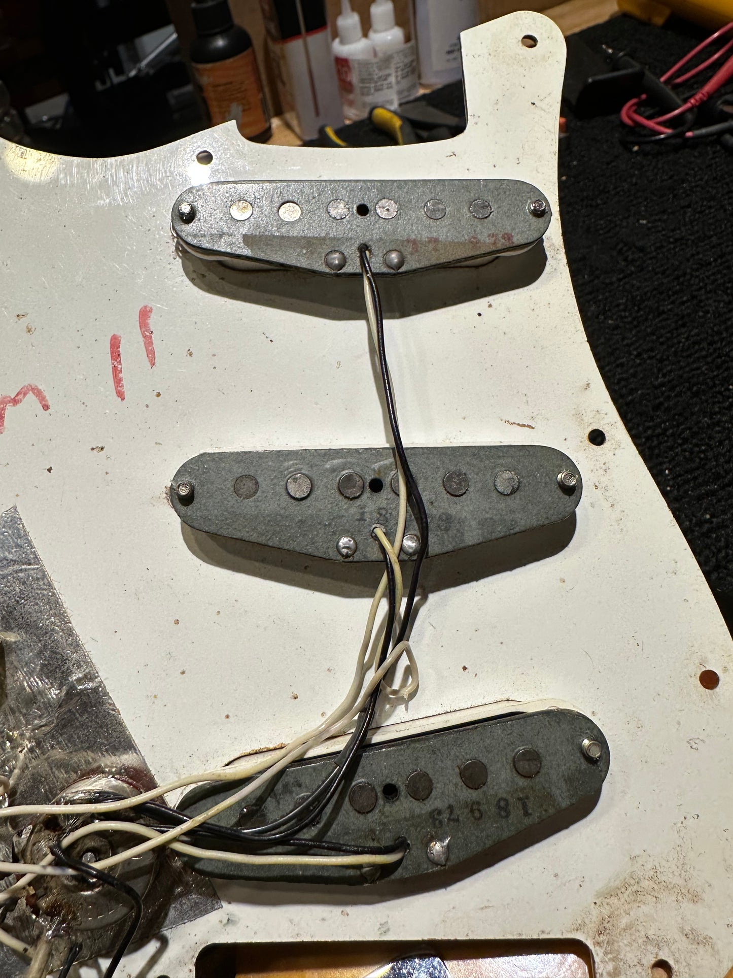 Fender Stratocaster Sunburst 1973 Electric Guitars / Solid Body