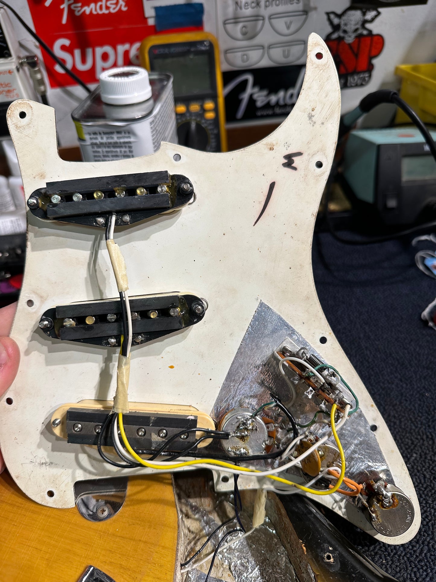 Fender Stratocaster Sunburst 1973 LEFTY Electric Guitars / Solid Body
