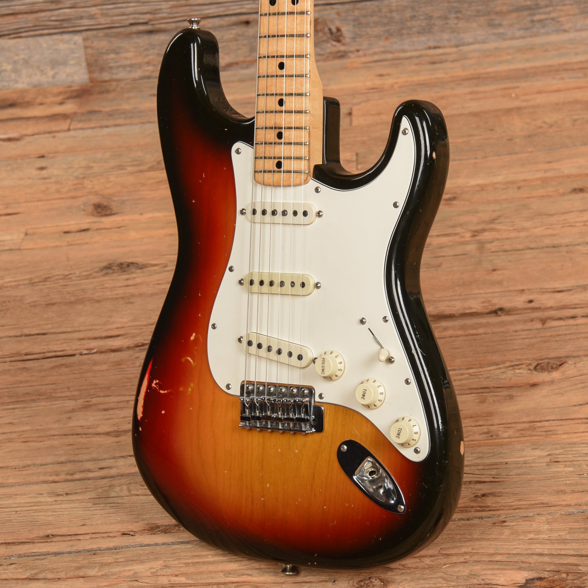 Fender Stratocaster Sunburst 1974 Electric Guitars / Solid Body
