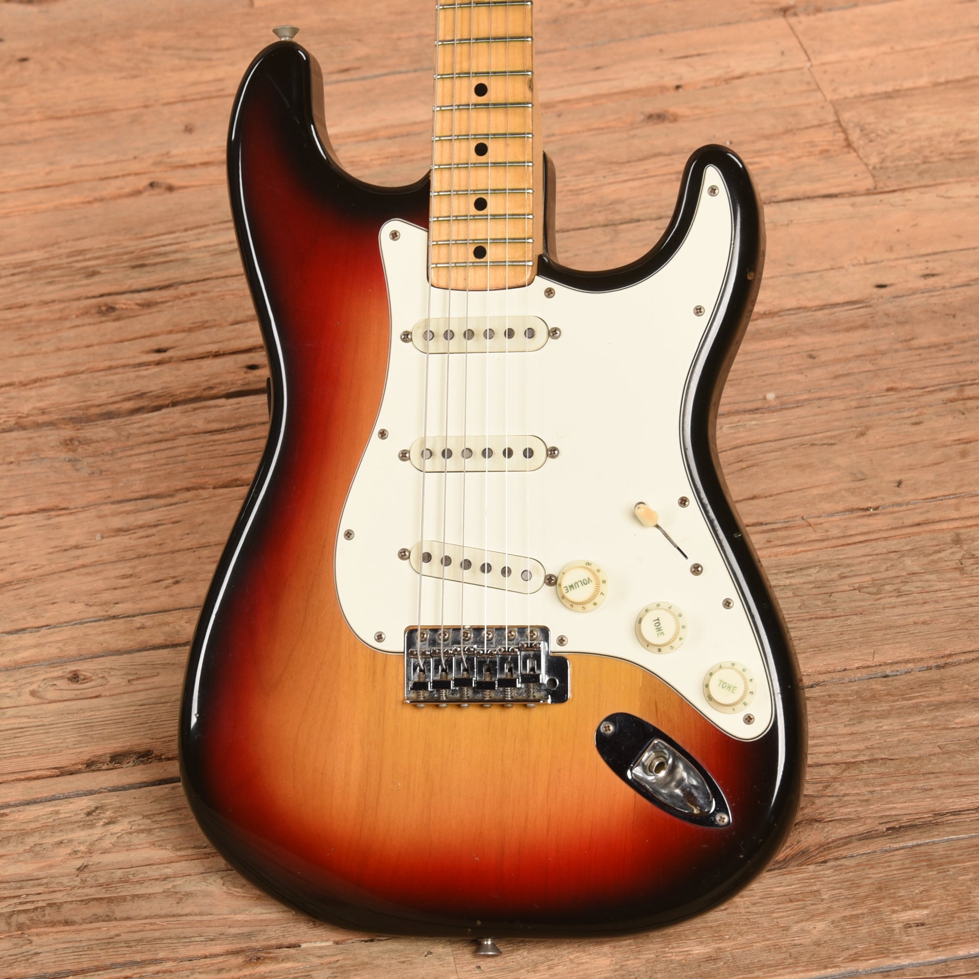 Fender Stratocaster Sunburst 1974 Electric Guitars / Solid Body