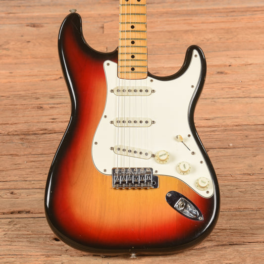 Fender Stratocaster Sunburst 1974 Electric Guitars / Solid Body