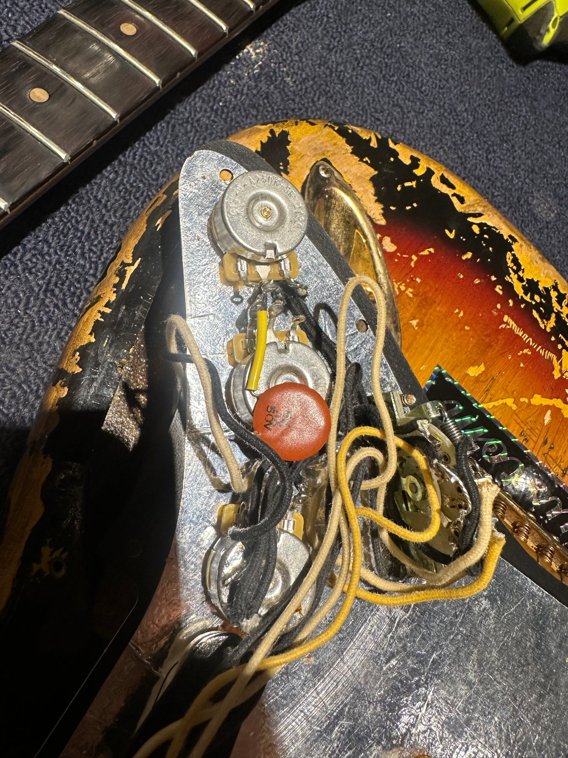 Fender Stratocaster Tim Davis SRV #1 Replica body w/ 1962 Neck Sunburst Electric Guitars / Solid Body