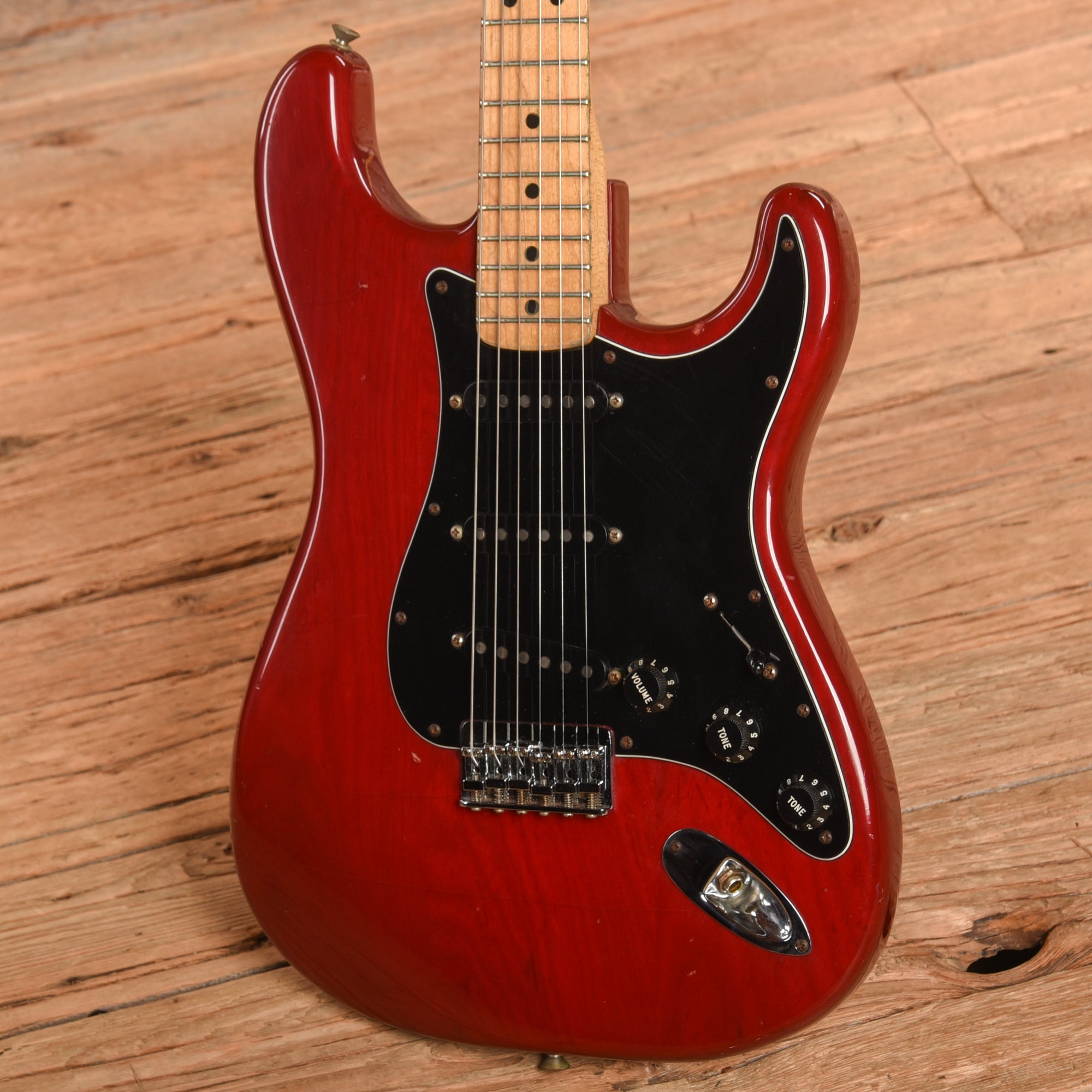 Fender Stratocaster Transparent Red 1981 Electric Guitars / Solid Body