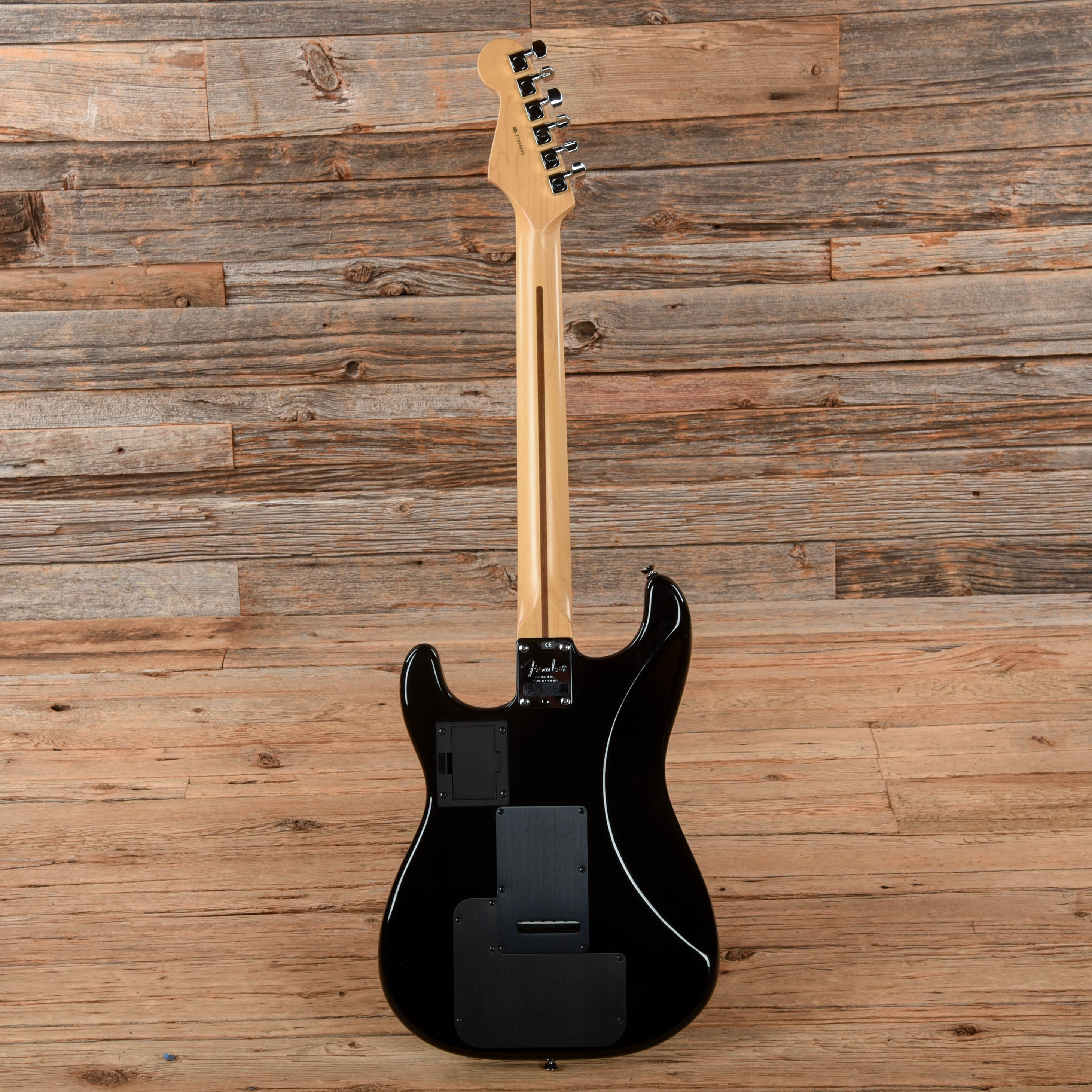 Fender Stratocaster VG Sunburst 2007 Electric Guitars / Solid Body