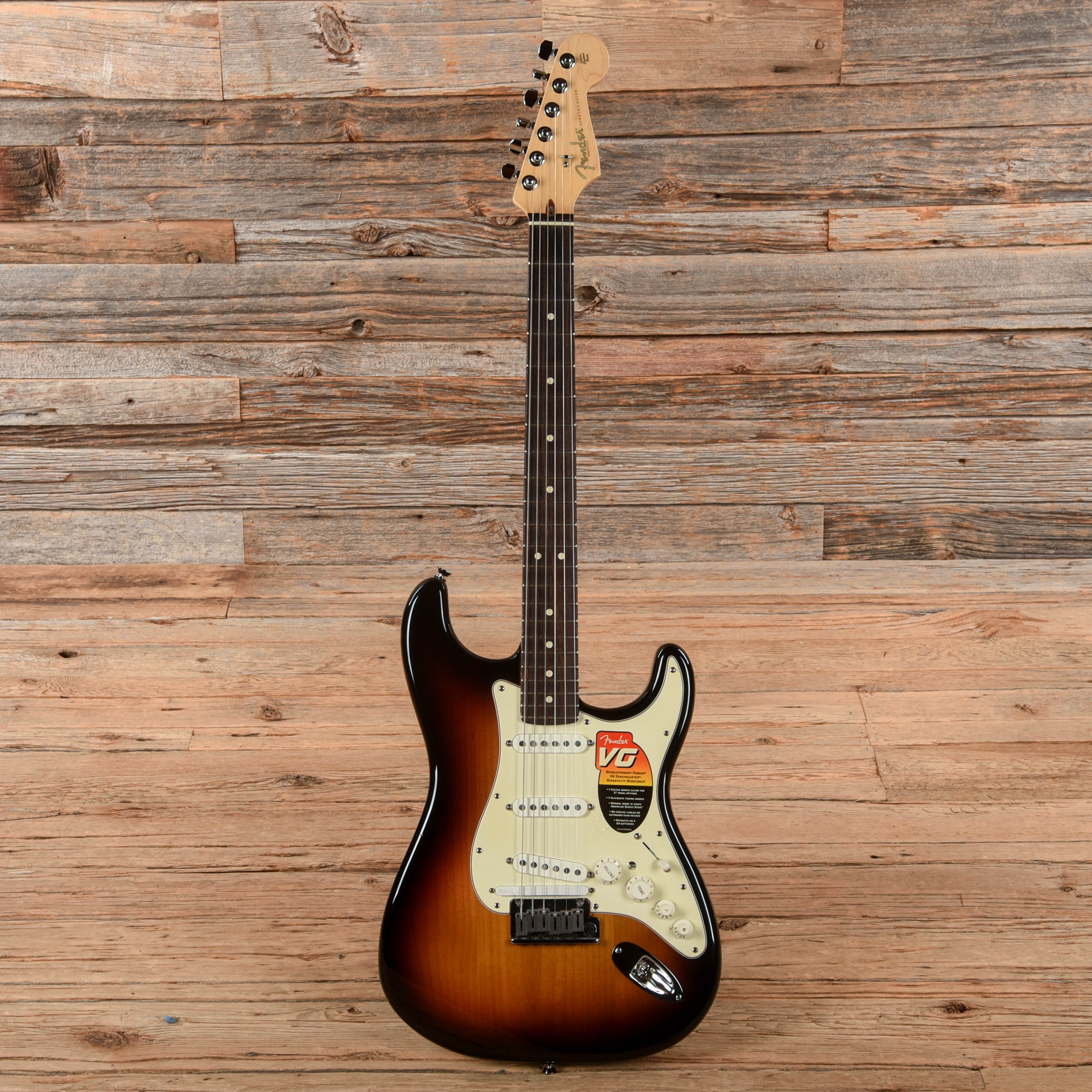 Fender Stratocaster VG Sunburst 2007 Electric Guitars / Solid Body