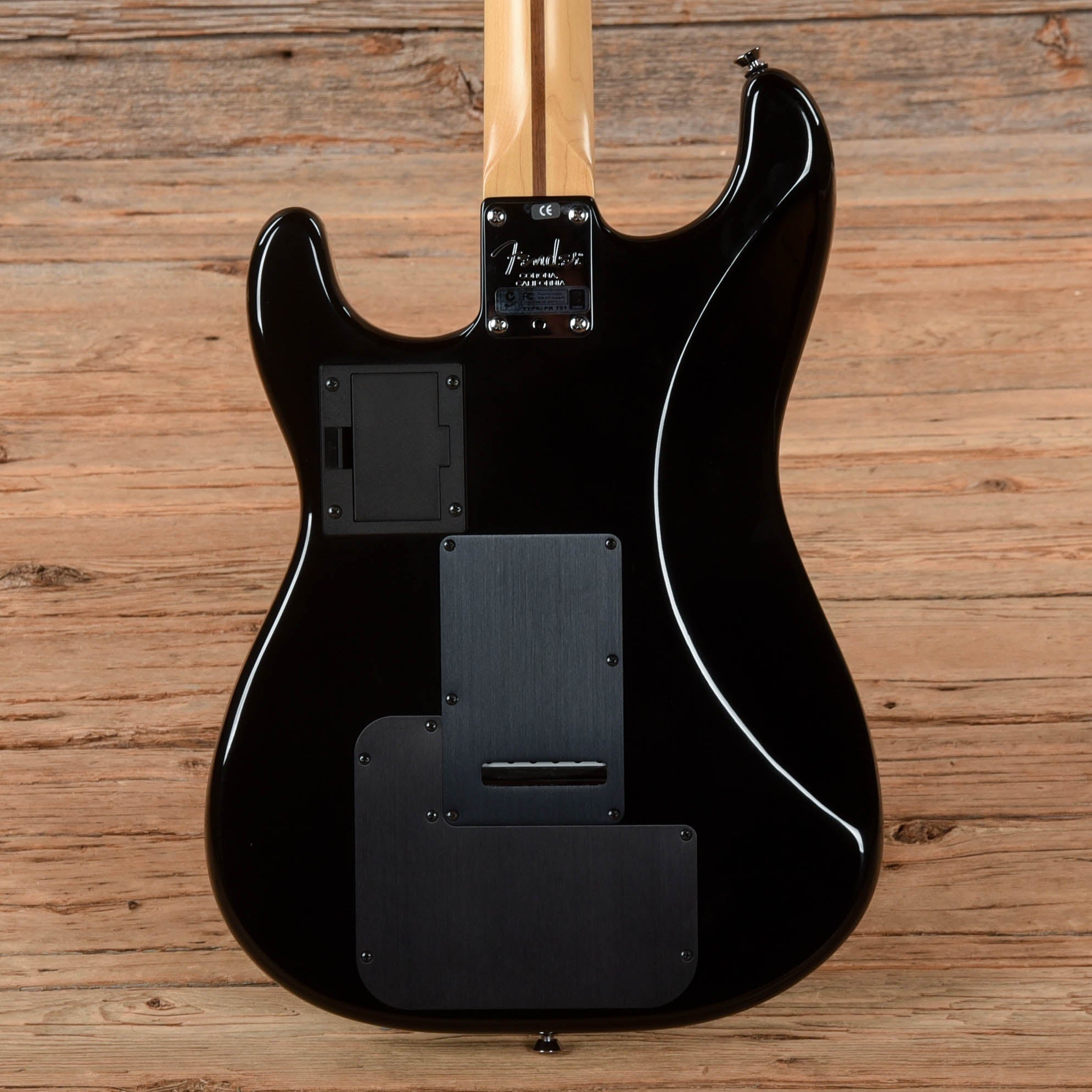 Fender Stratocaster VG Sunburst 2007 Electric Guitars / Solid Body