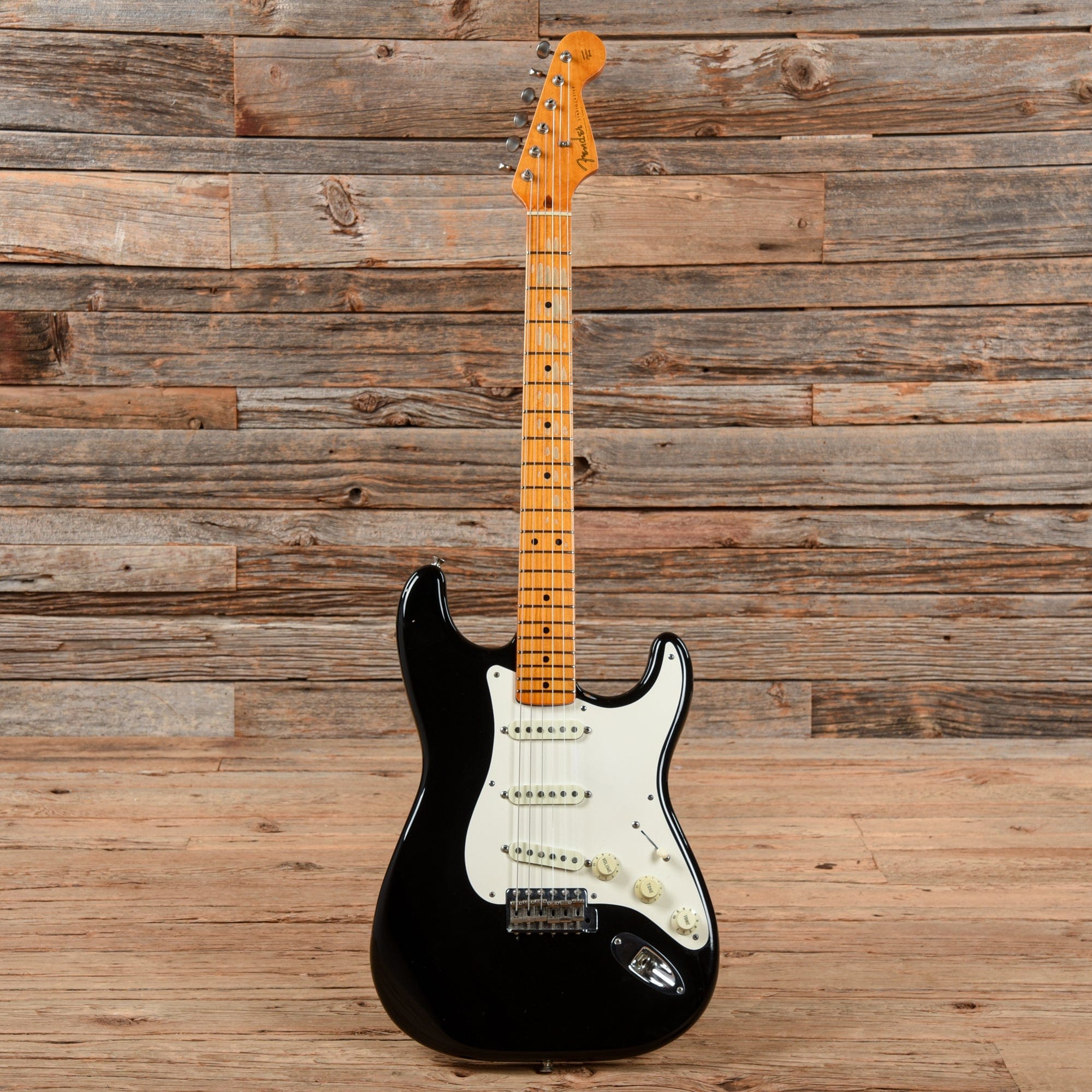Fender Stratocaster Vintage Re-Issue Black 1984 – Chicago Music
