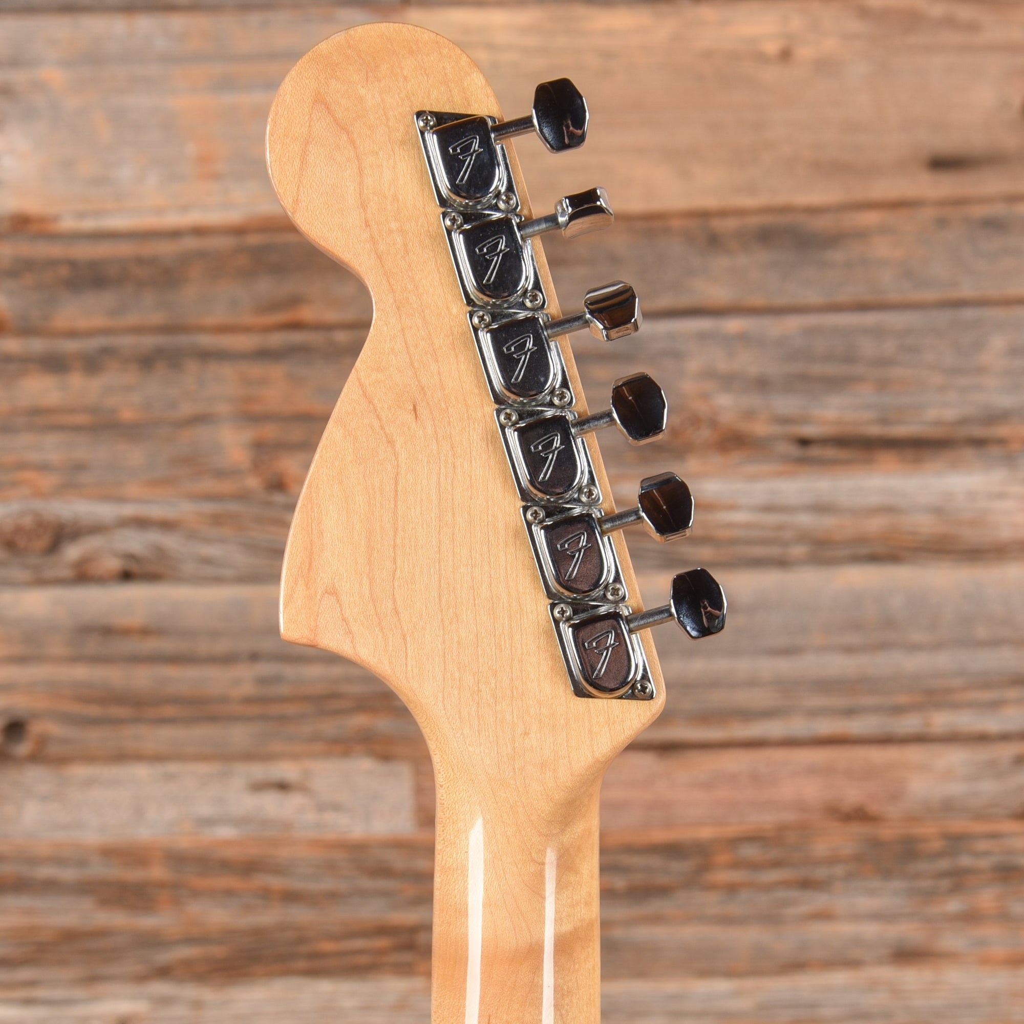 Fender Stratocaster Walnut 1980 Electric Guitars / Solid Body