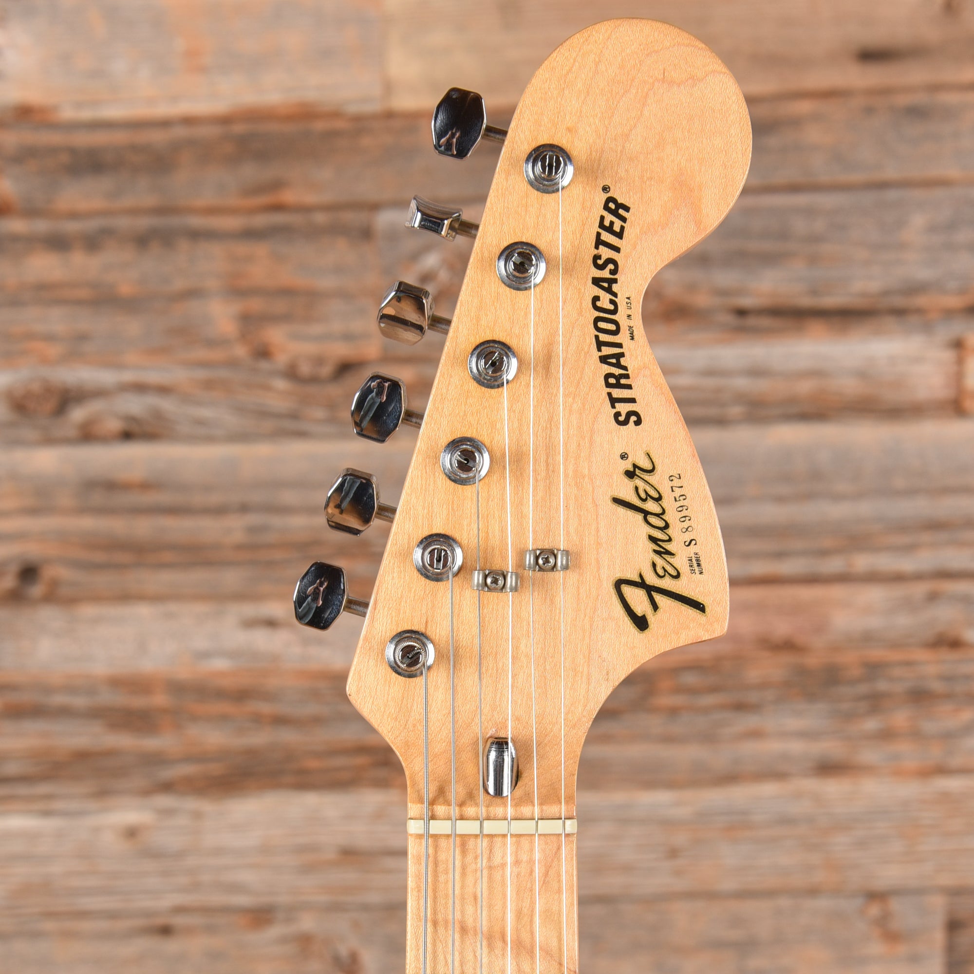 Fender Stratocaster Walnut 1980 Electric Guitars / Solid Body