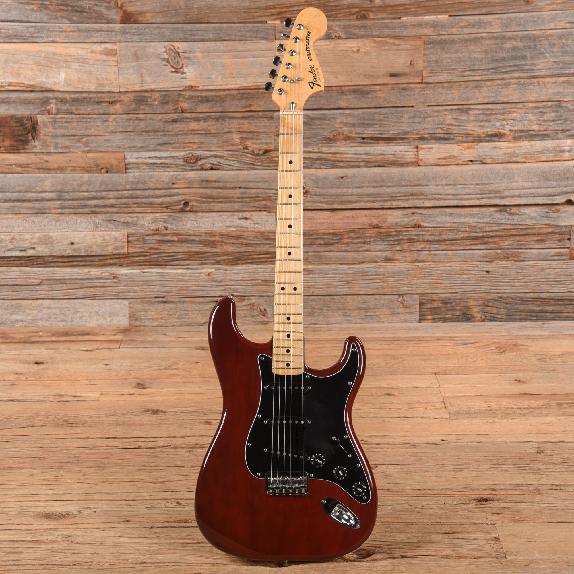 Fender Stratocaster Walnut 1980 Electric Guitars / Solid Body