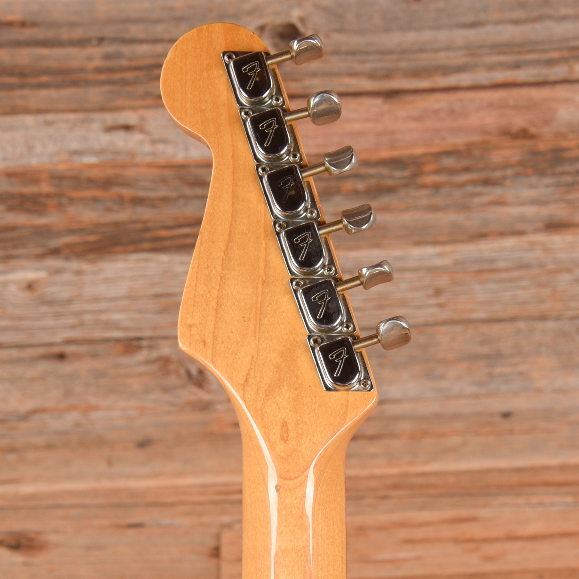 Fender Stratocaster White 1982 Electric Guitars / Solid Body