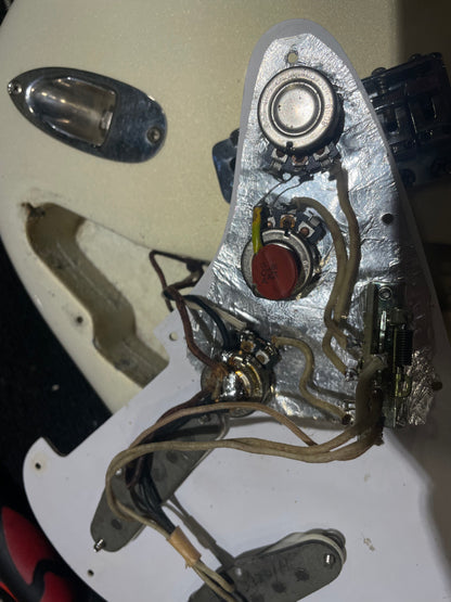 Fender Stratocaster White Pearl 1966 Electric Guitars / Solid Body