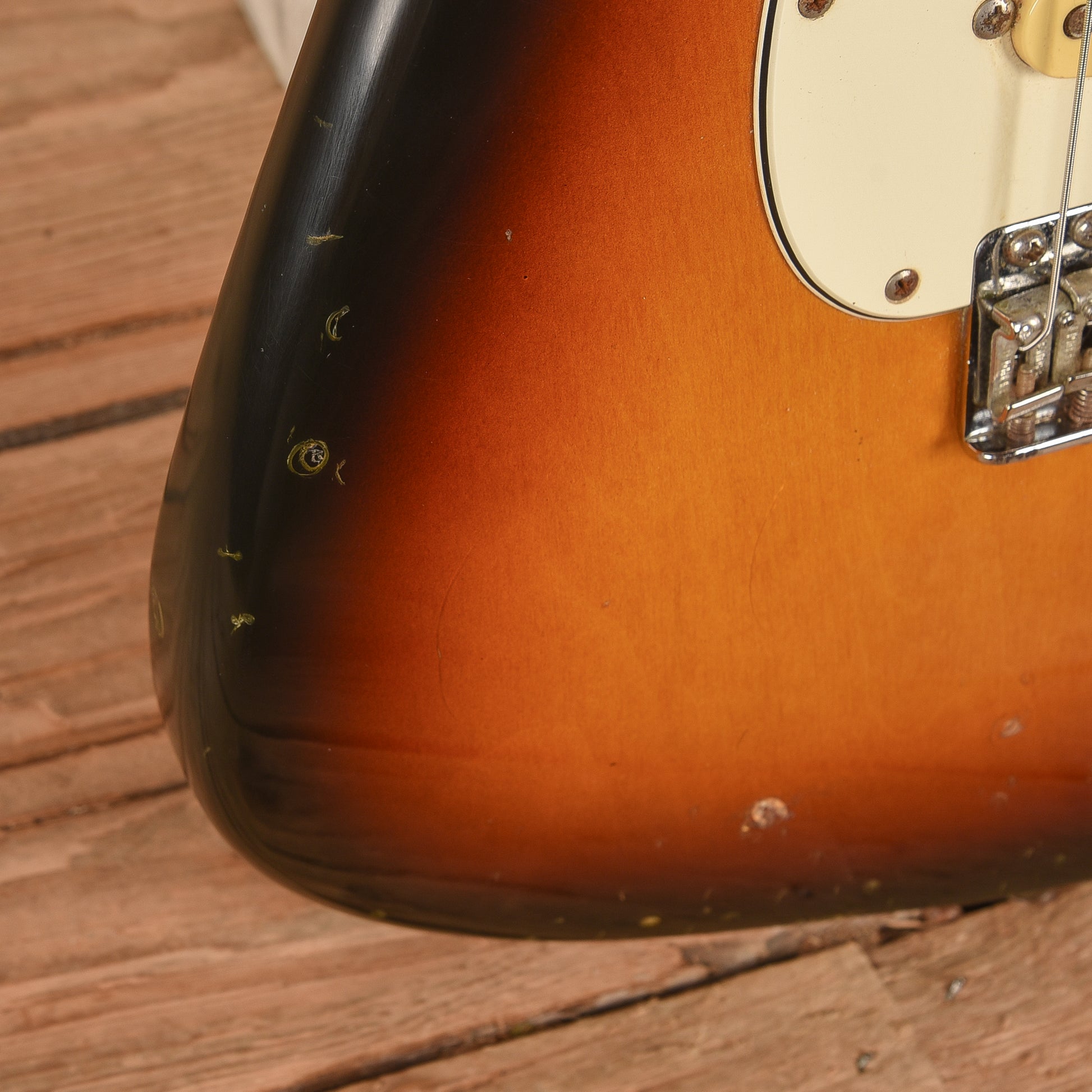 Fender Stratocater MIJ Sunburst Electric Guitars / Solid Body