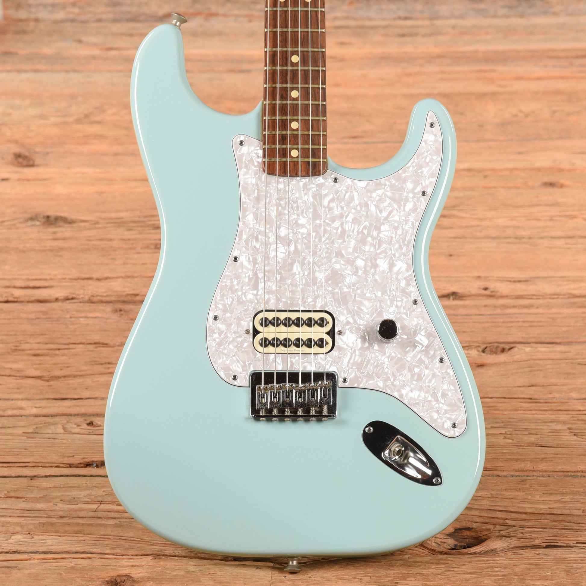 Fender Tom Delonge Stratocaster Daphne Blue 2001 Electric Guitars / Solid Body