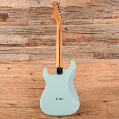 Fender Tom Delonge Stratocaster Daphne Blue 2001 Electric Guitars / Solid Body