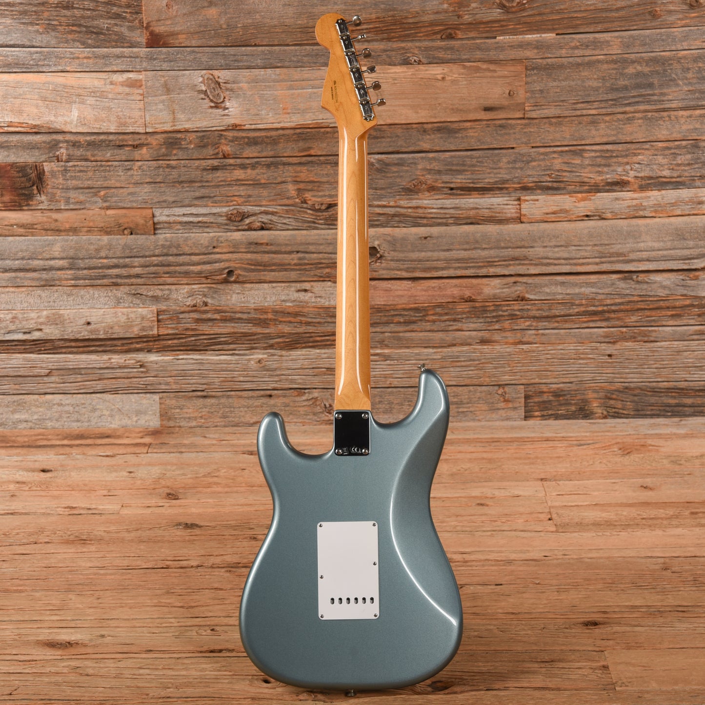 Fender Vintera 60s Straocaster Ice Blue Metallic 2019 Electric Guitars / Solid Body