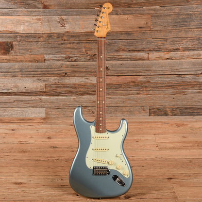 Fender Vintera 60s Straocaster Ice Blue Metallic 2019 Electric Guitars / Solid Body