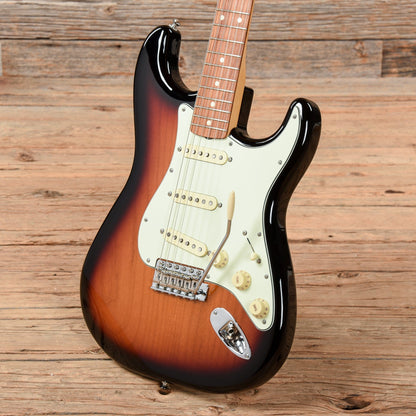 Fender Vintera '60s Stratocaster Sunburst 2020 Electric Guitars / Solid Body