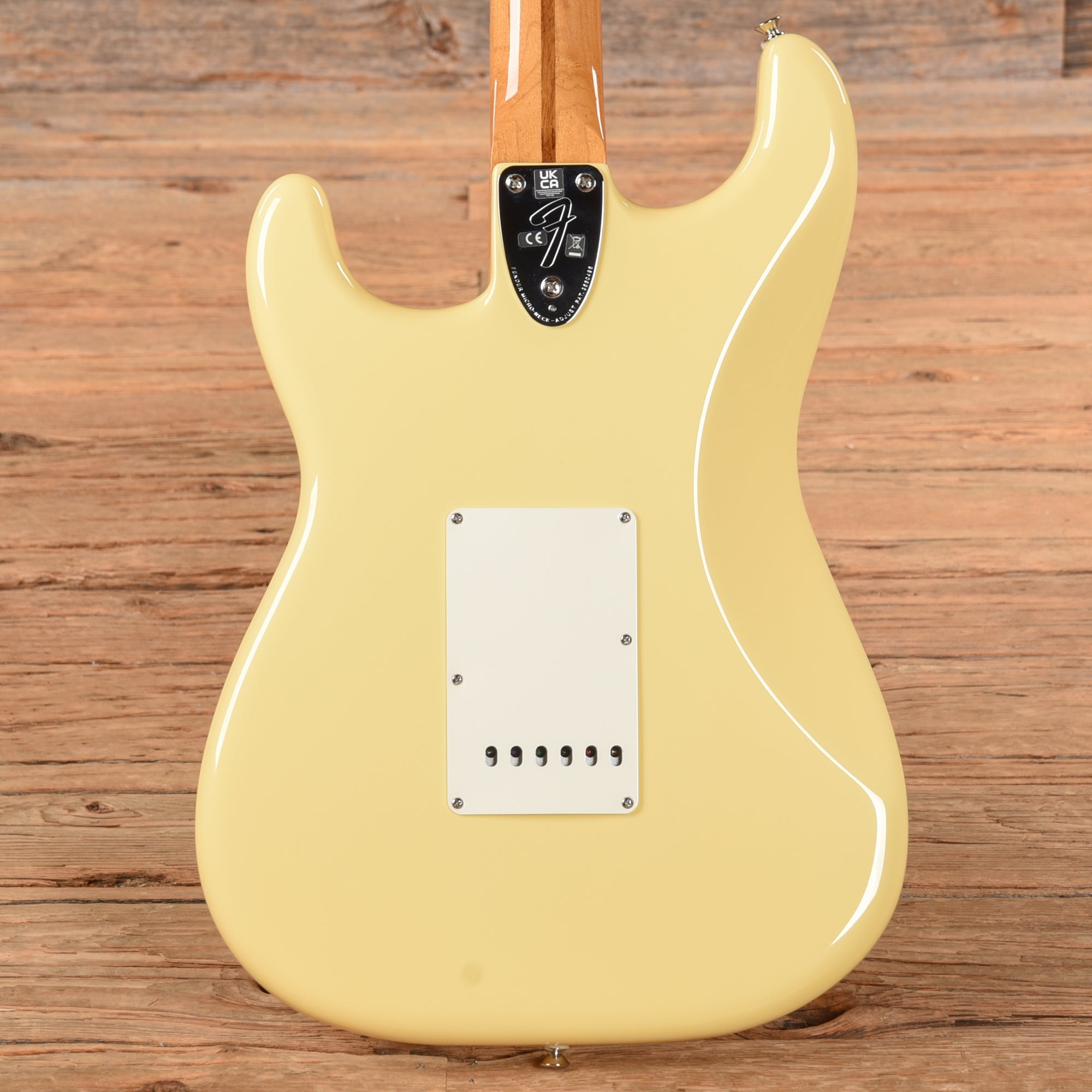 Fender Vintera II '70s Stratocaster Vintage White 2022 Electric Guitars / Solid Body