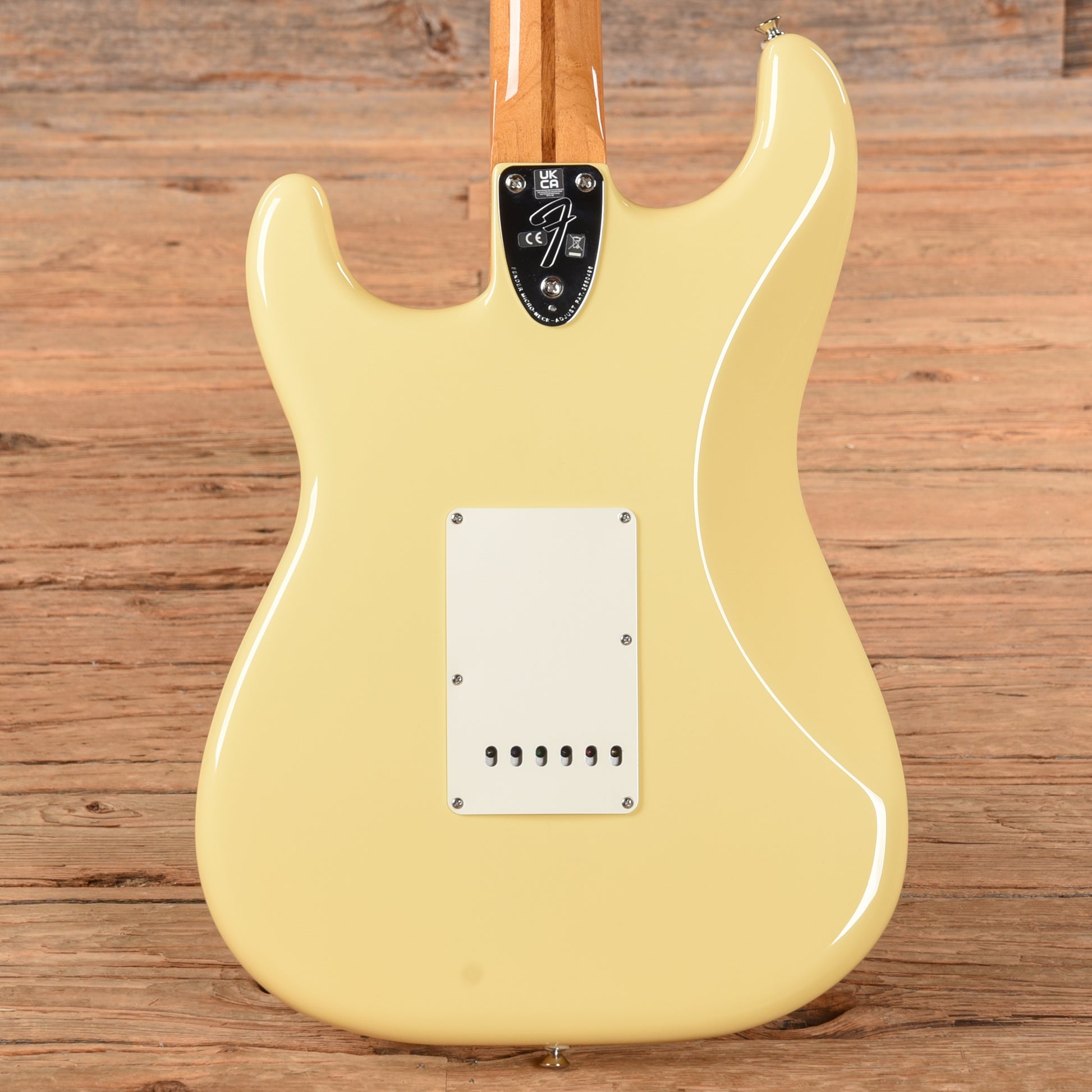 Fender Vintera II '70s Stratocaster Vintage White 2022 Electric Guitars / Solid Body