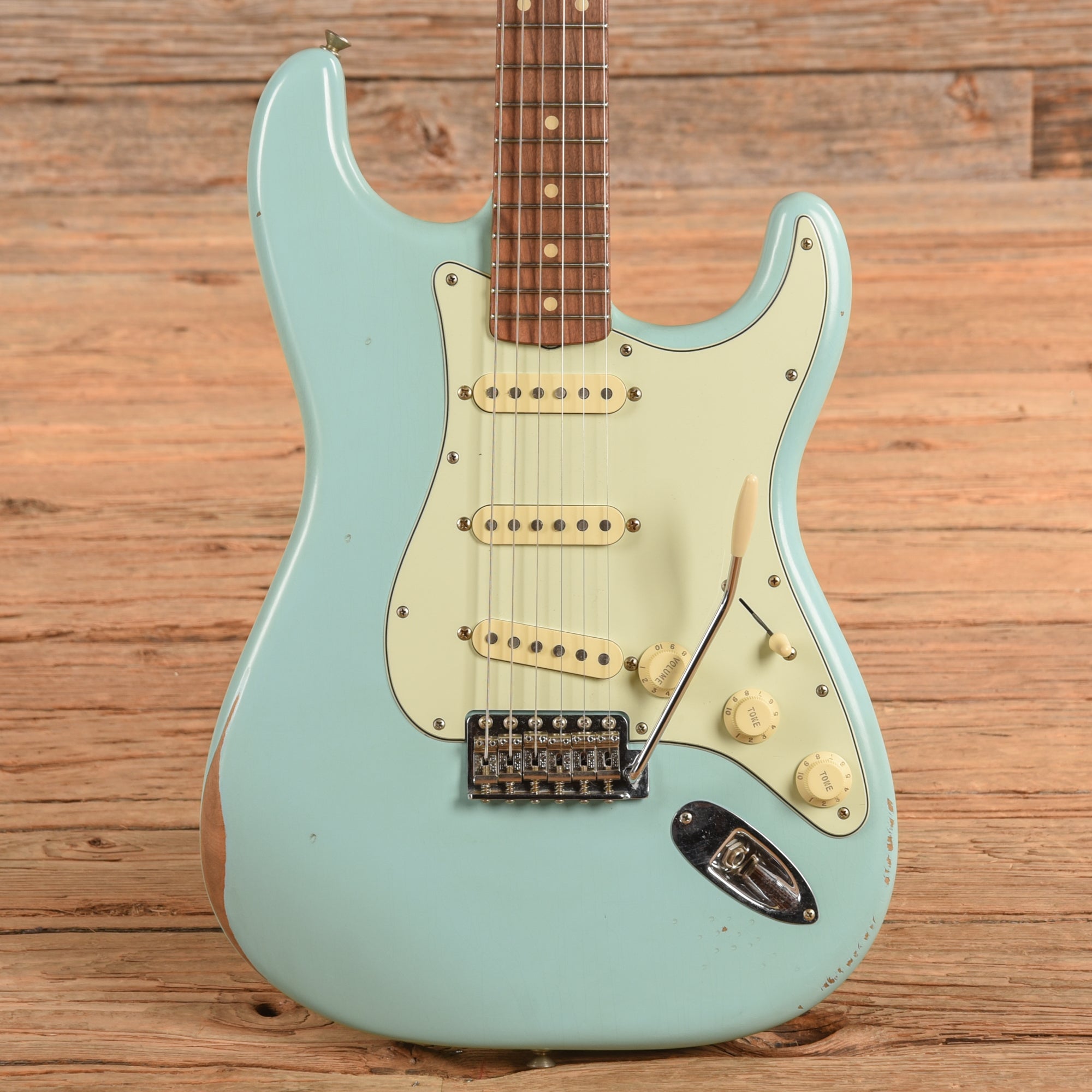 Fender Vintera Road Worn '60s Stratocaster Daphne Blue w/Pure Vintage '59 Pickups Electric Guitars / Solid Body