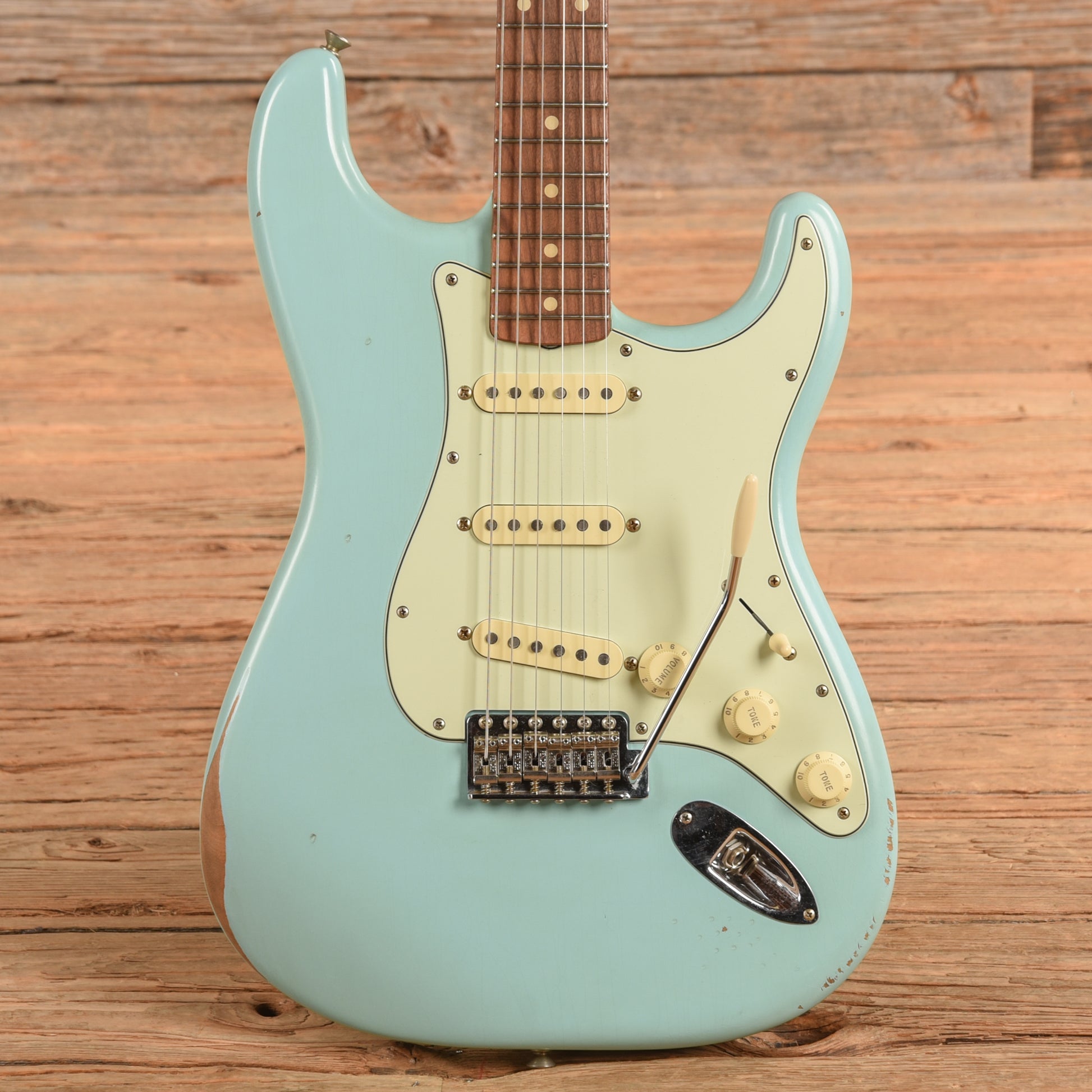 Fender Vintera Road Worn '60s Stratocaster Daphne Blue w/Pure Vintage '59 Pickups Electric Guitars / Solid Body