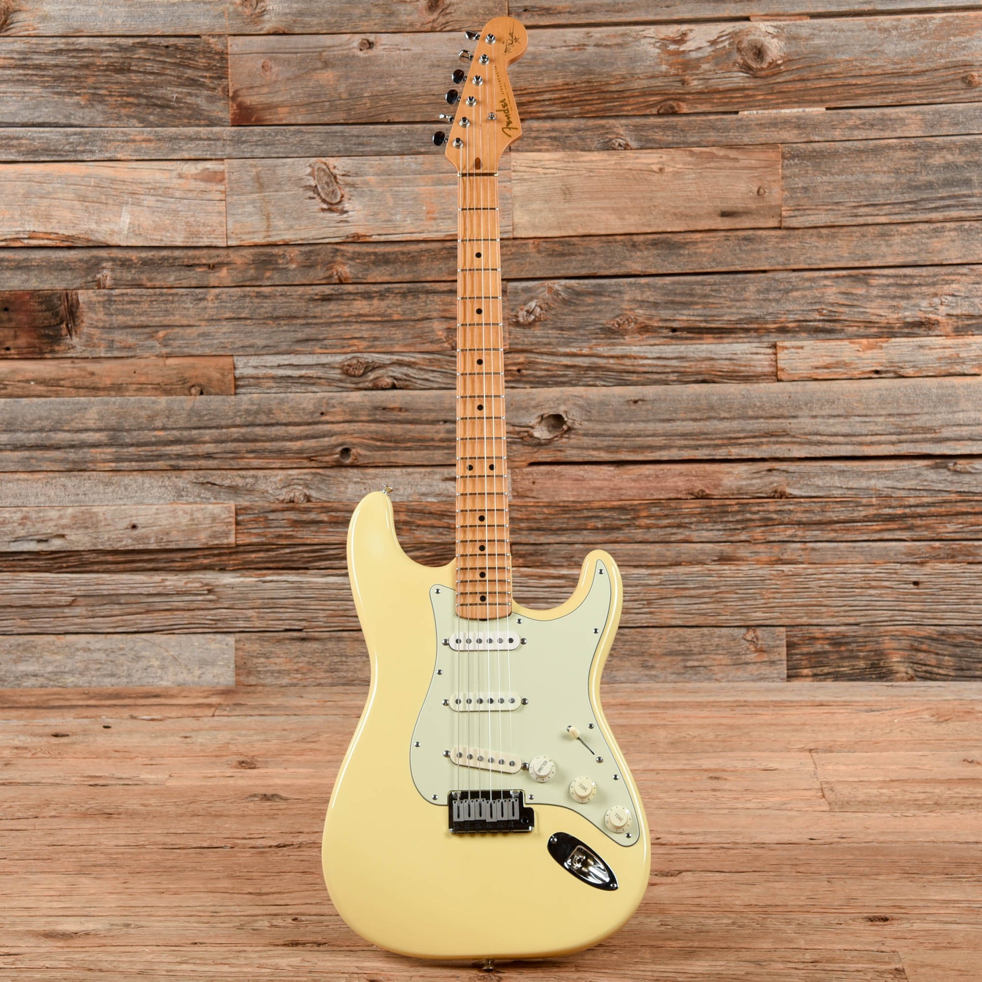 Fender Yngwie Malmsteen Signature Stratocaster Vintage White 1988 Electric Guitars / Solid Body