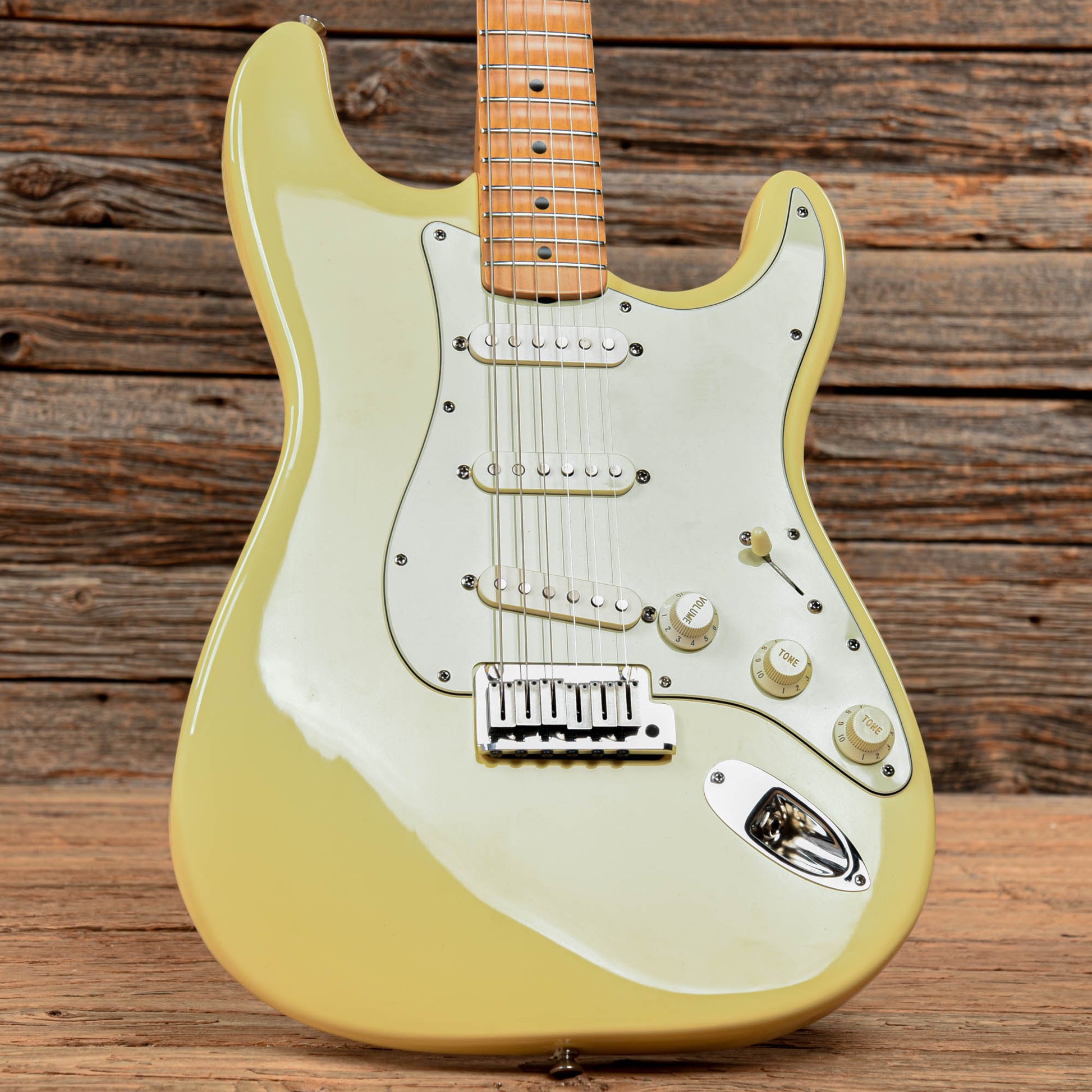 Fender Yngwie Malmsteen Signature Stratocaster Vintage White 1988 Electric Guitars / Solid Body