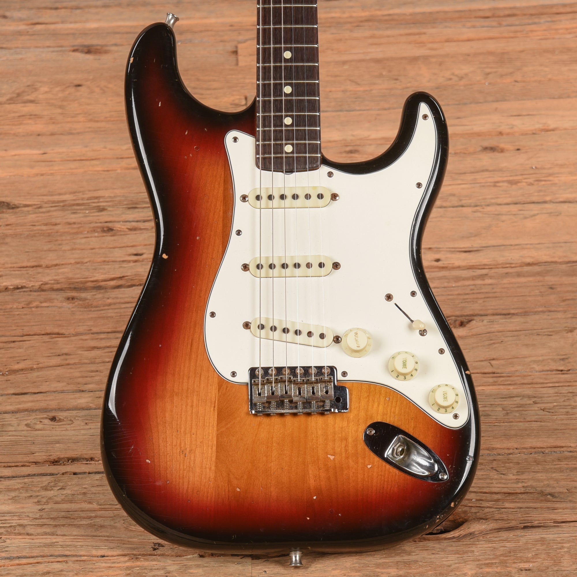 Fender American Vintage '62 Stratocaster - What To Know & Where To